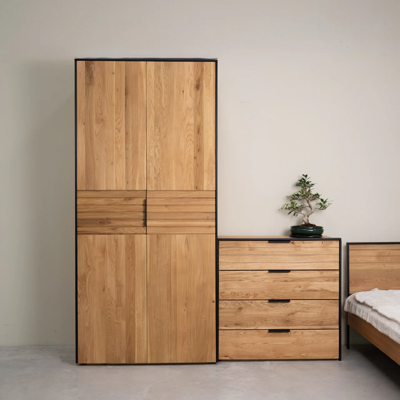 Kast met 2 deuren van massief eikenhout Runa | NordicStory - Image 7