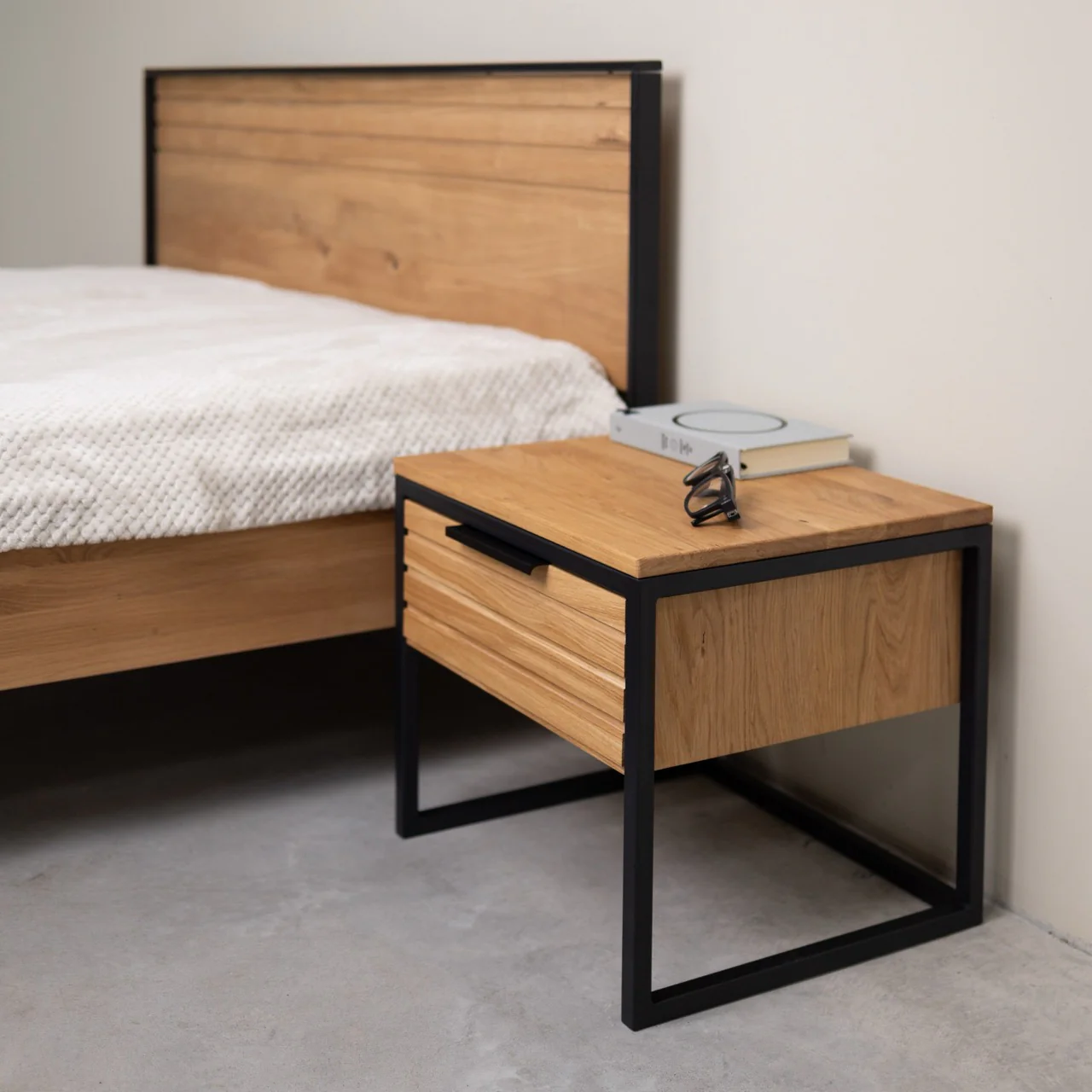 Massief eikenhouten bed Runa | NordicStory - Image 6
