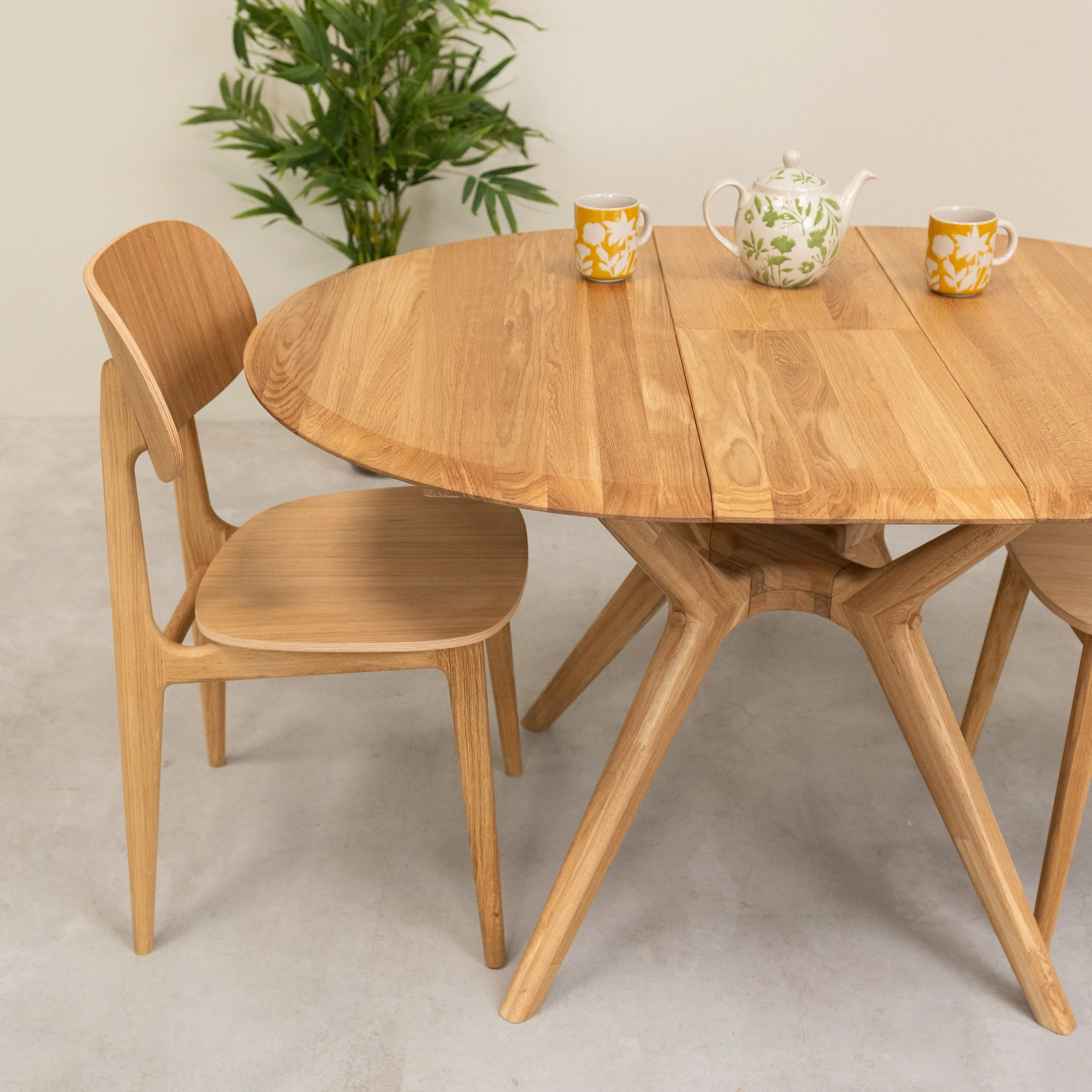 Ronde uitschuifbare eettafel in massief eiken Carmen | NordicStory - Image 16