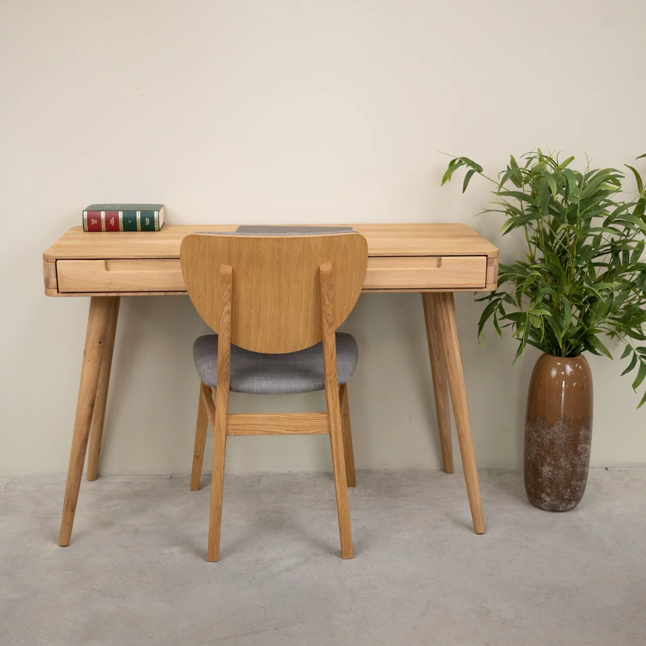 Schrijftafel van massief eikenhout van Escandi Atelier | NordicStory - Image 11