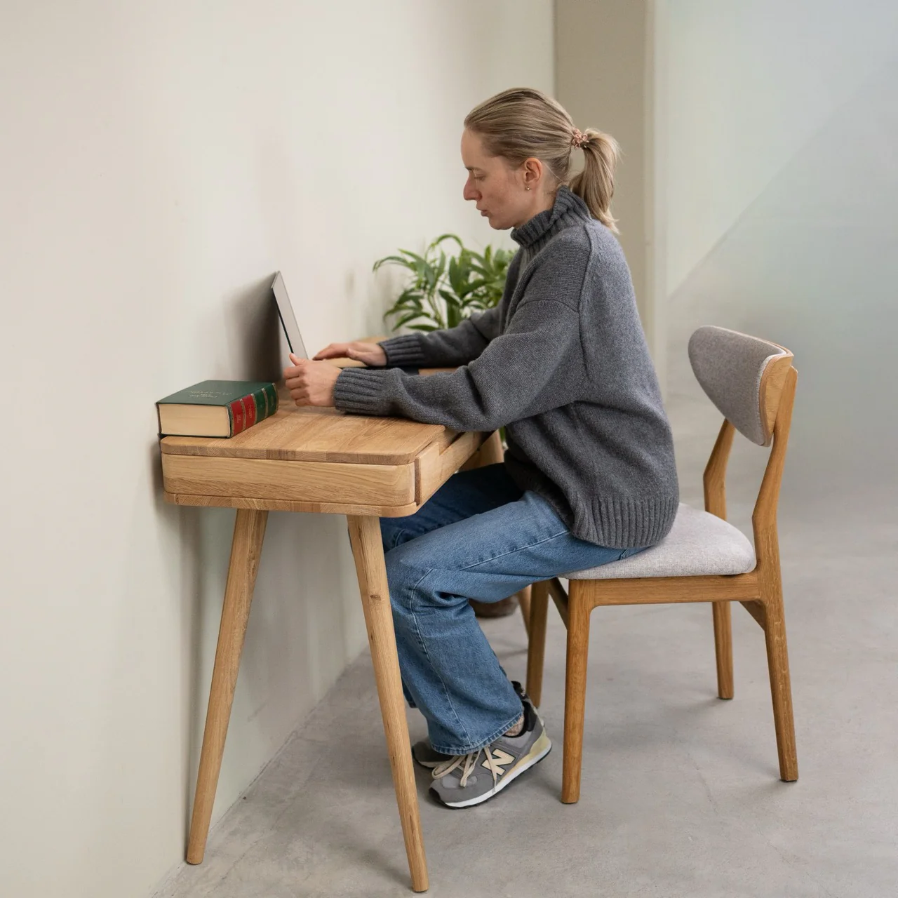 Schrijftafel van massief eikenhout van Escandi Atelier | NordicStory - Image 13