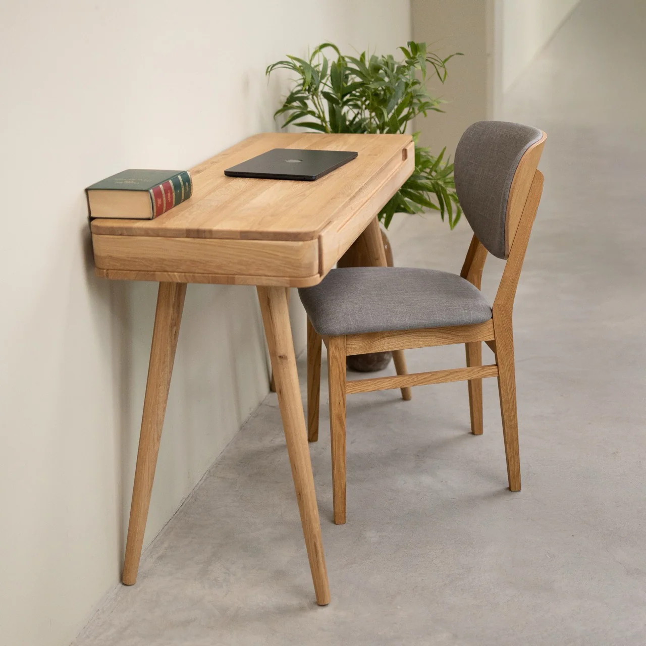 Schrijftafel van massief eikenhout van Escandi Atelier | NordicStory - Image 3