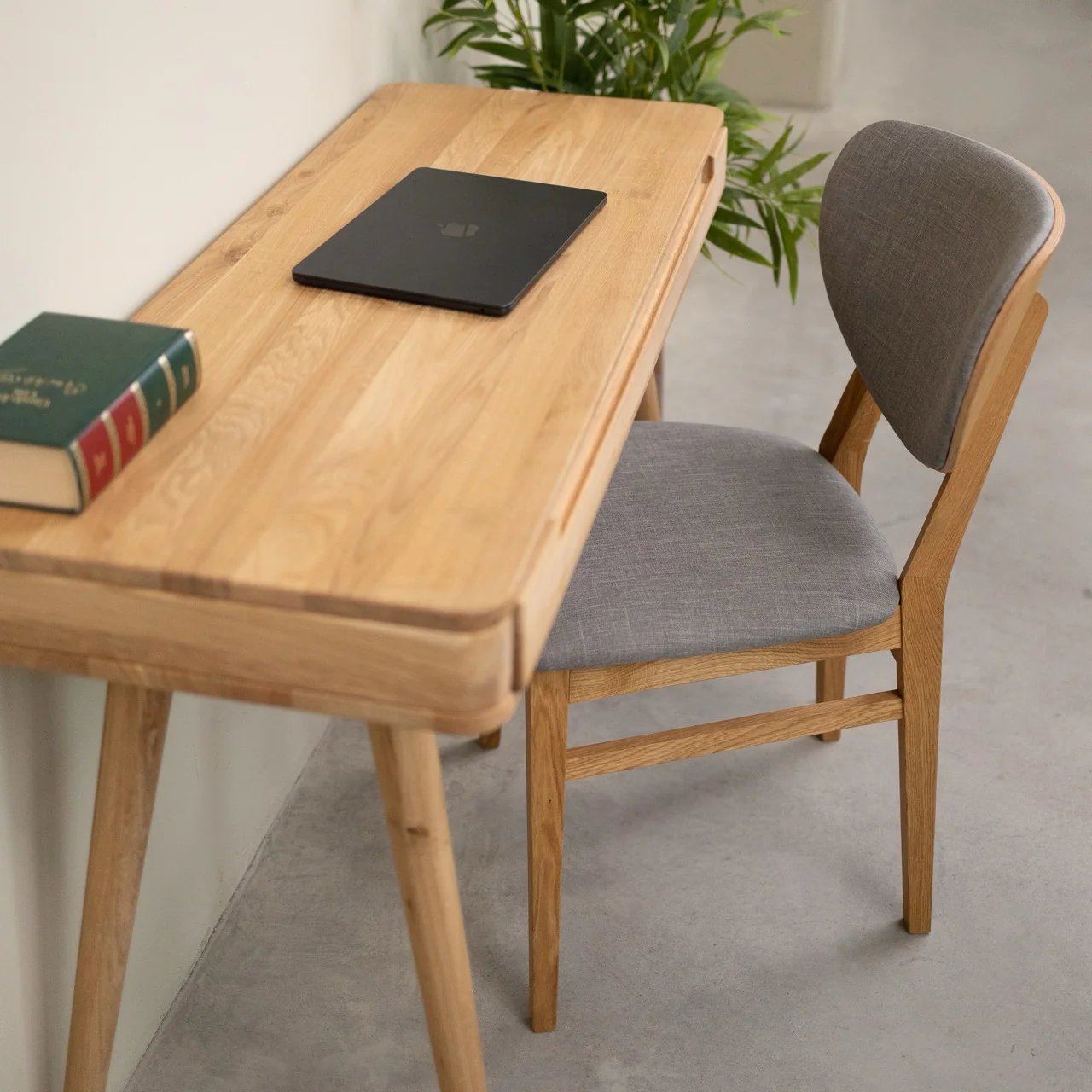 Schrijftafel van massief eikenhout van Escandi Atelier | NordicStory - Image 4
