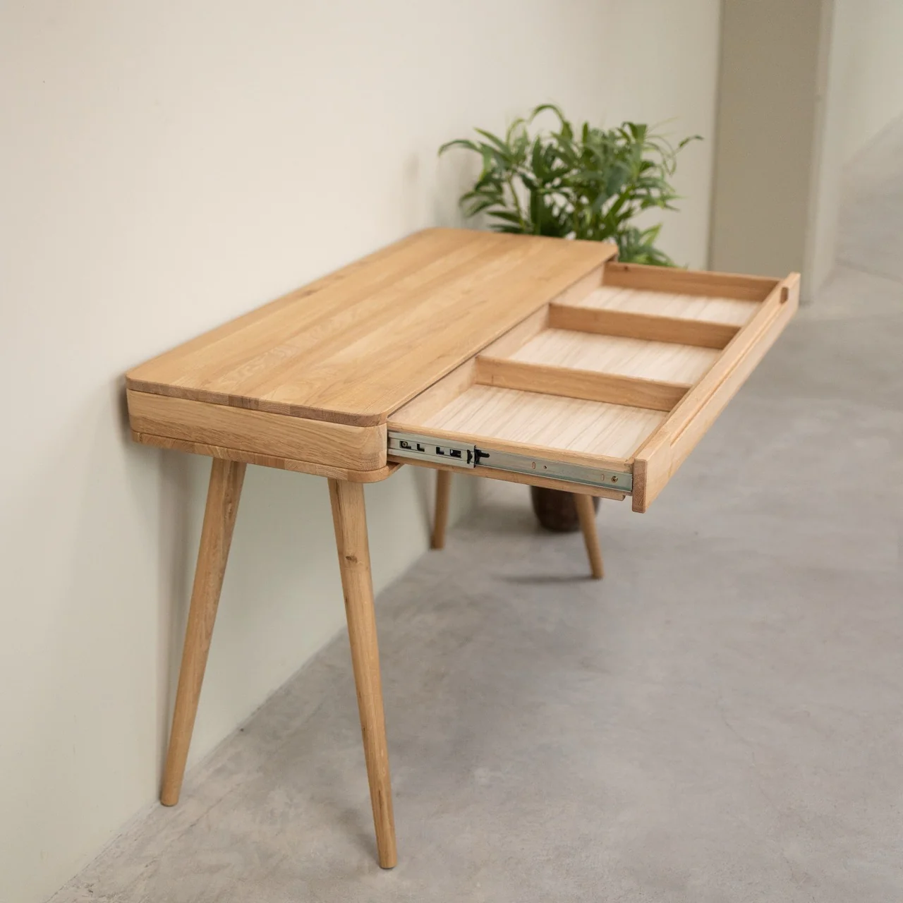 Schrijftafel van massief eikenhout van Escandi Atelier | NordicStory - Image 5