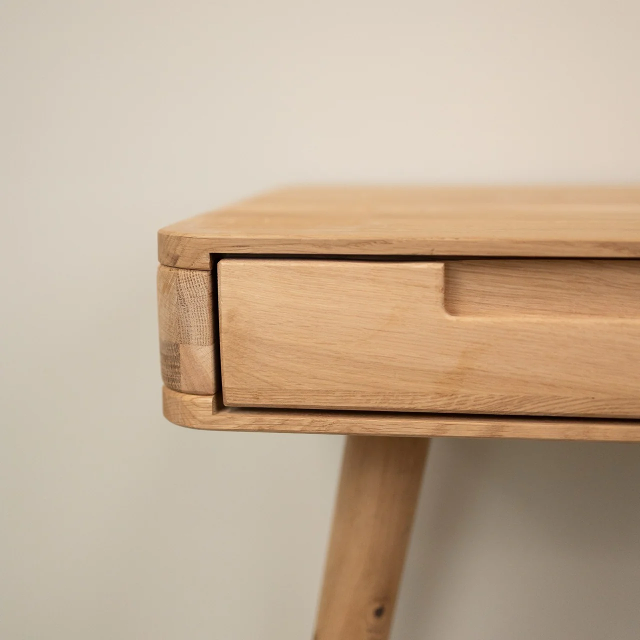 Schrijftafel van massief eikenhout van Escandi Atelier | NordicStory - Image 7