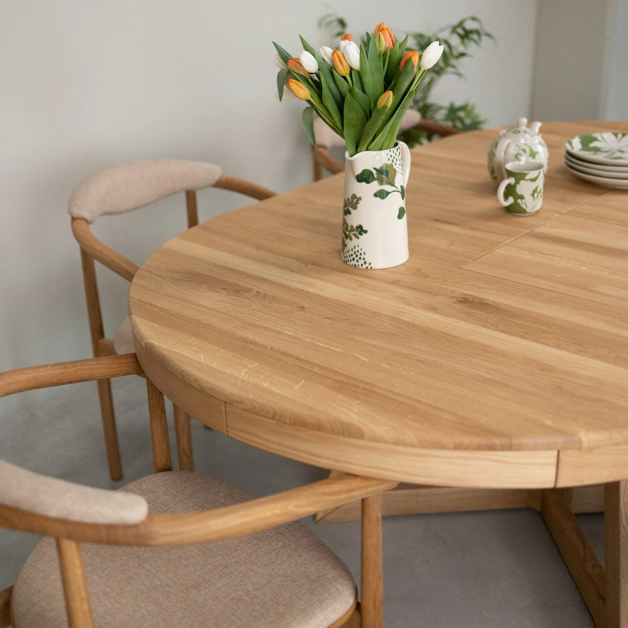 Uitschuifbare eettafel van massief eikenhout van Escandi Atelier | NordicStory - Image 12