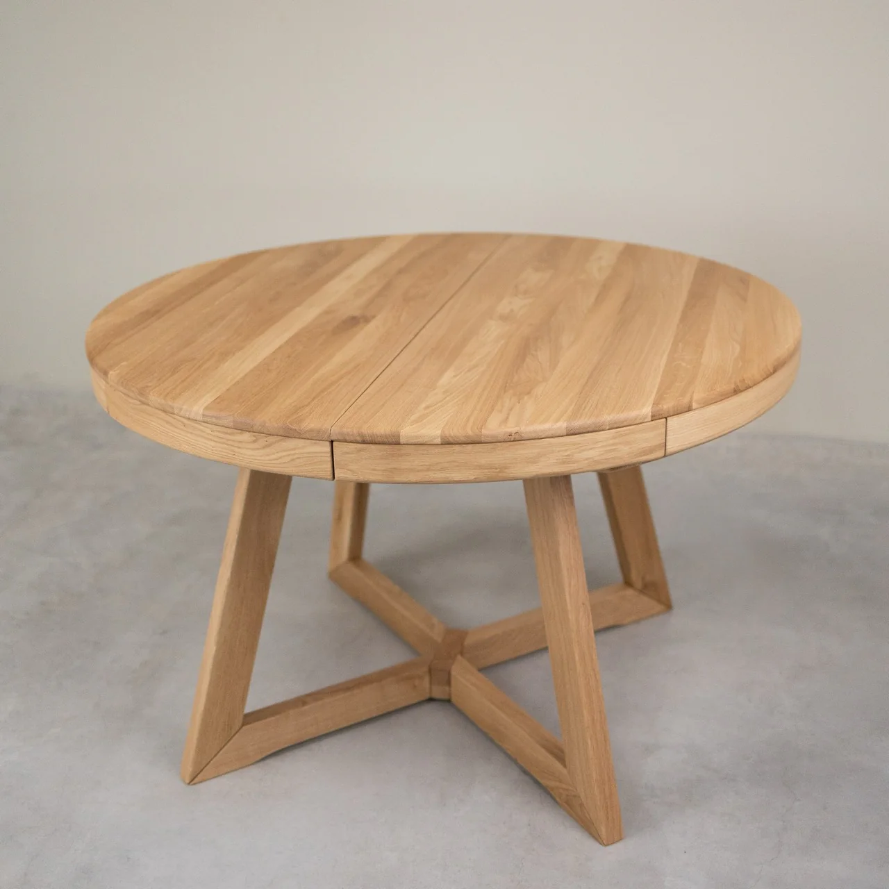 Uitschuifbare eettafel van massief eikenhout van Escandi Atelier | NordicStory - Image 21
