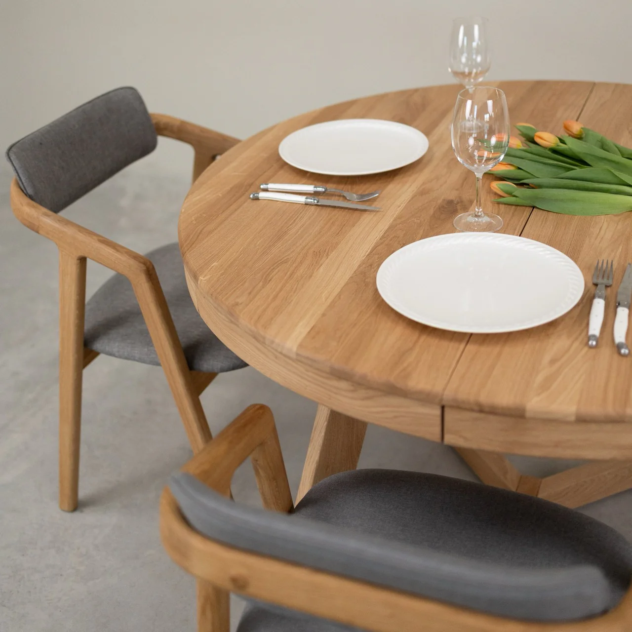 Uitschuifbare eettafel van massief eikenhout van Escandi Atelier | NordicStory - Image 29