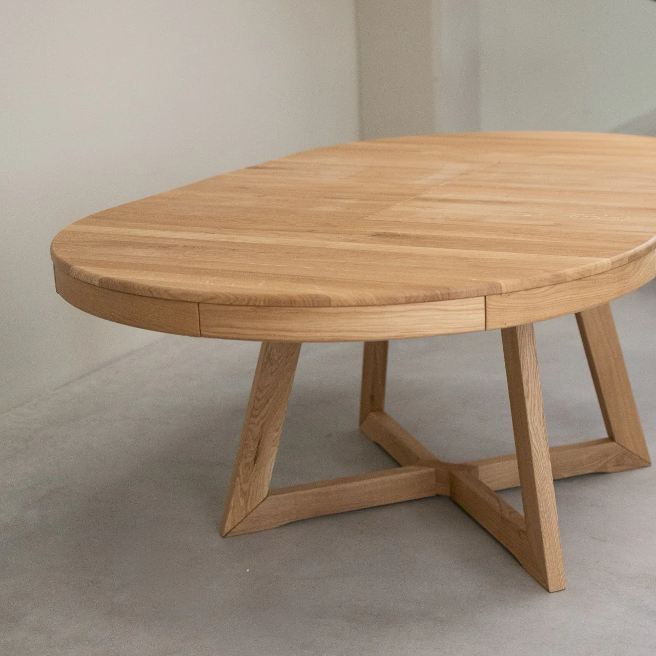 Uitschuifbare eettafel van massief eikenhout van Escandi Atelier | NordicStory - Image 8