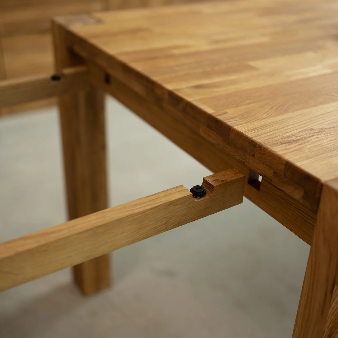 Uitschuifbare eettafel van massief eikenhout Mauritz 1 | NordicStory - Image 7