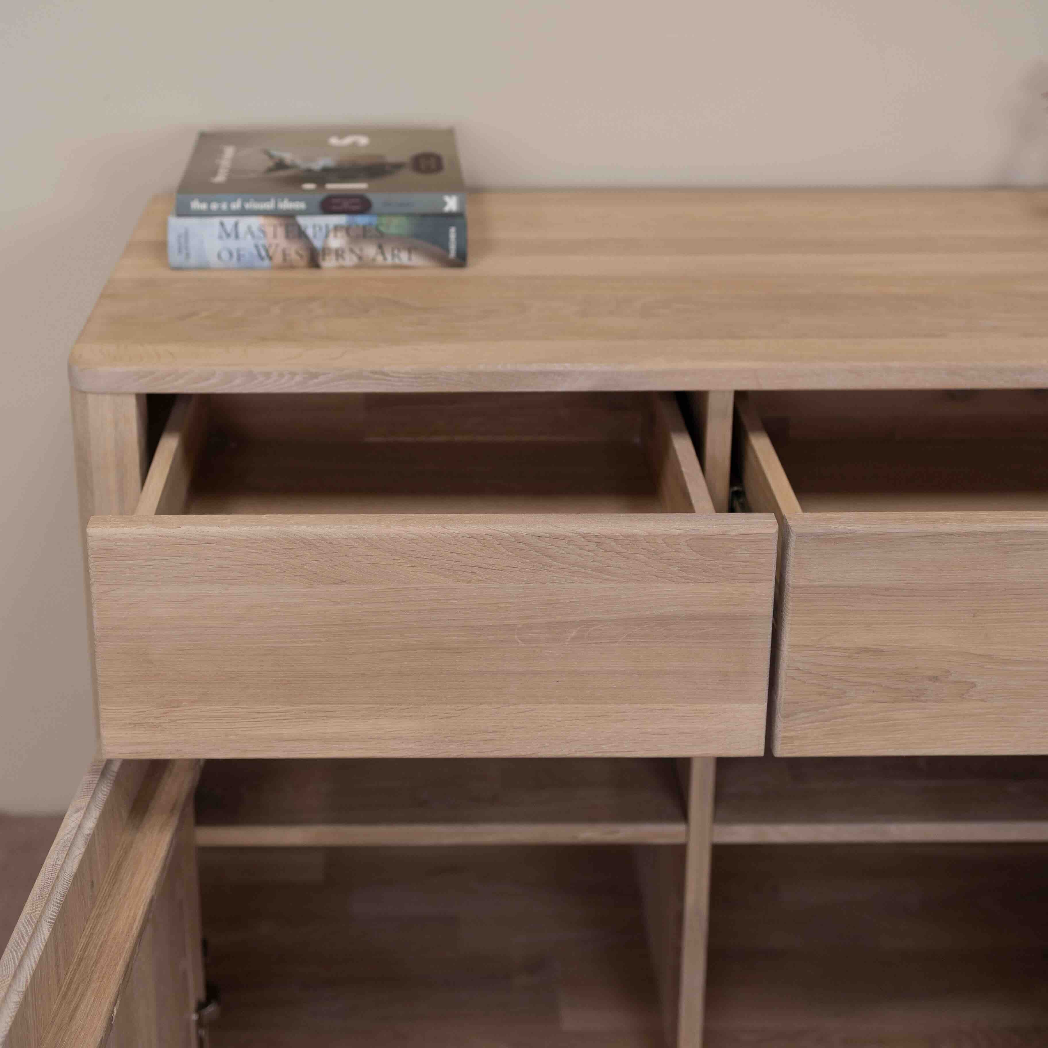 Sideboard Elsa 2 van massief eikenhout | NordicStory - Image 4