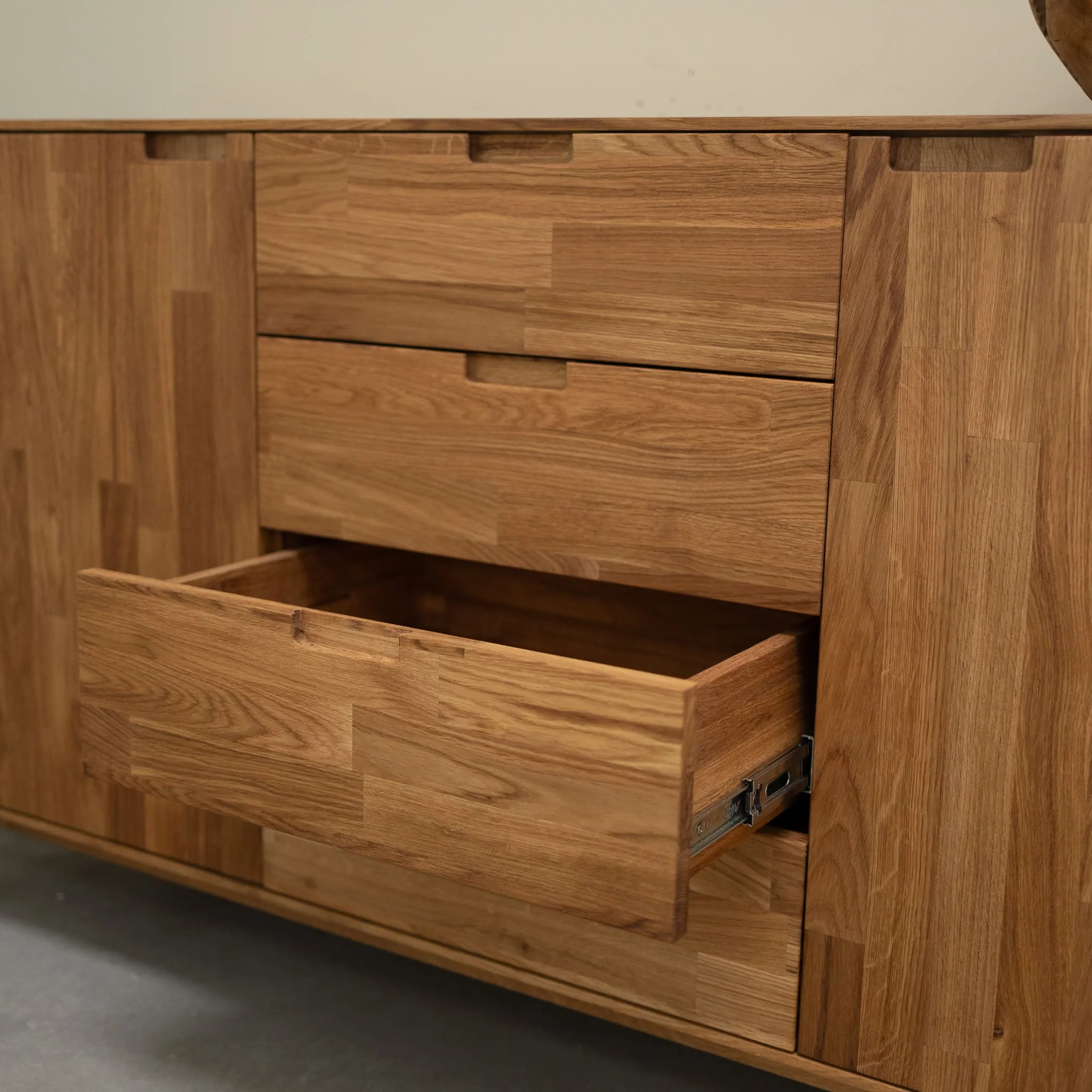 Sideboard Commode van massief eikenhout Escandi 3 | NordicStory - Image 3