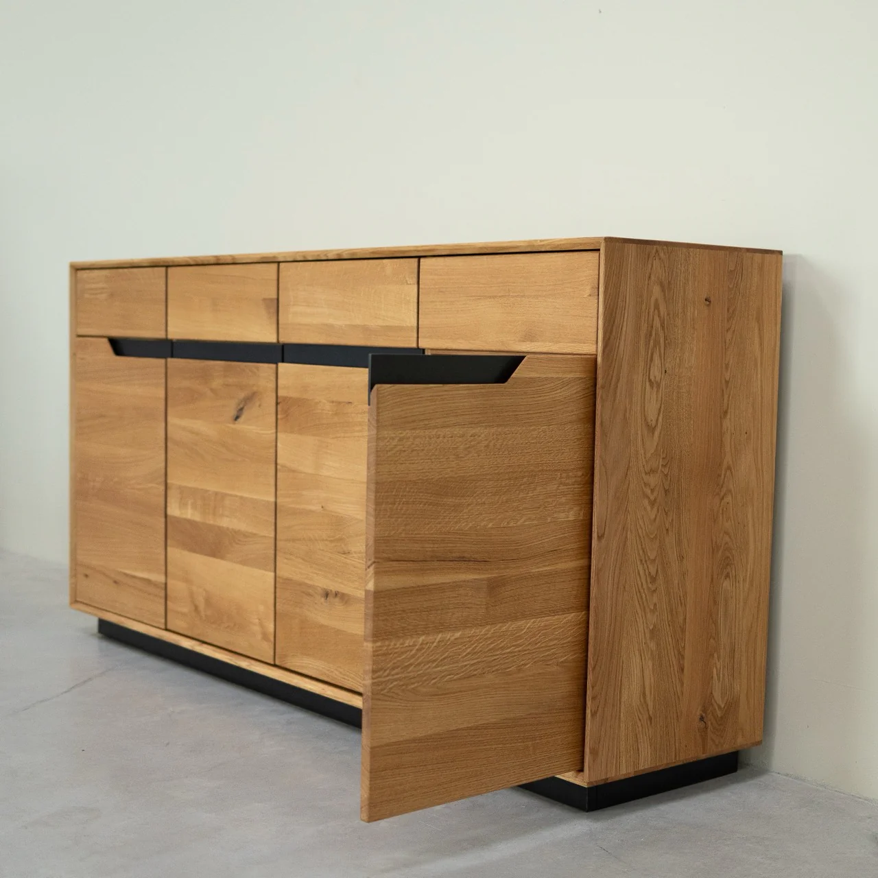 Massief eikenhouten dressoir Bremen | NordicStory - Image 4