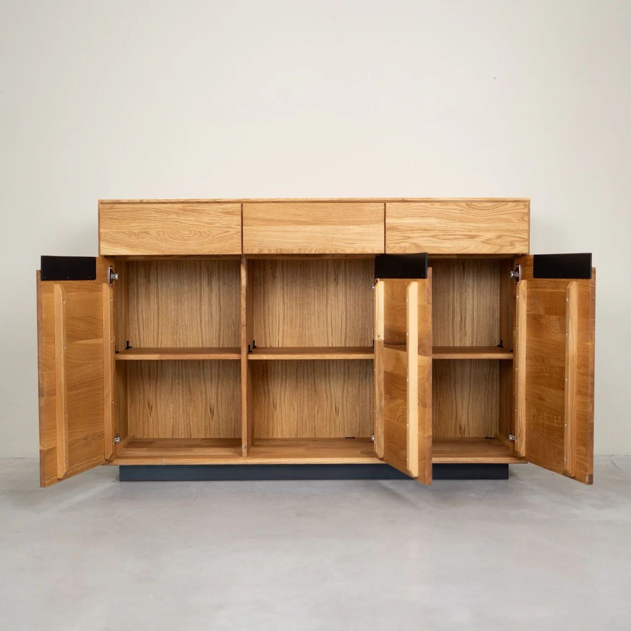 Massief eikenhouten dressoir Bremen 2 | NordicStory - Image 6