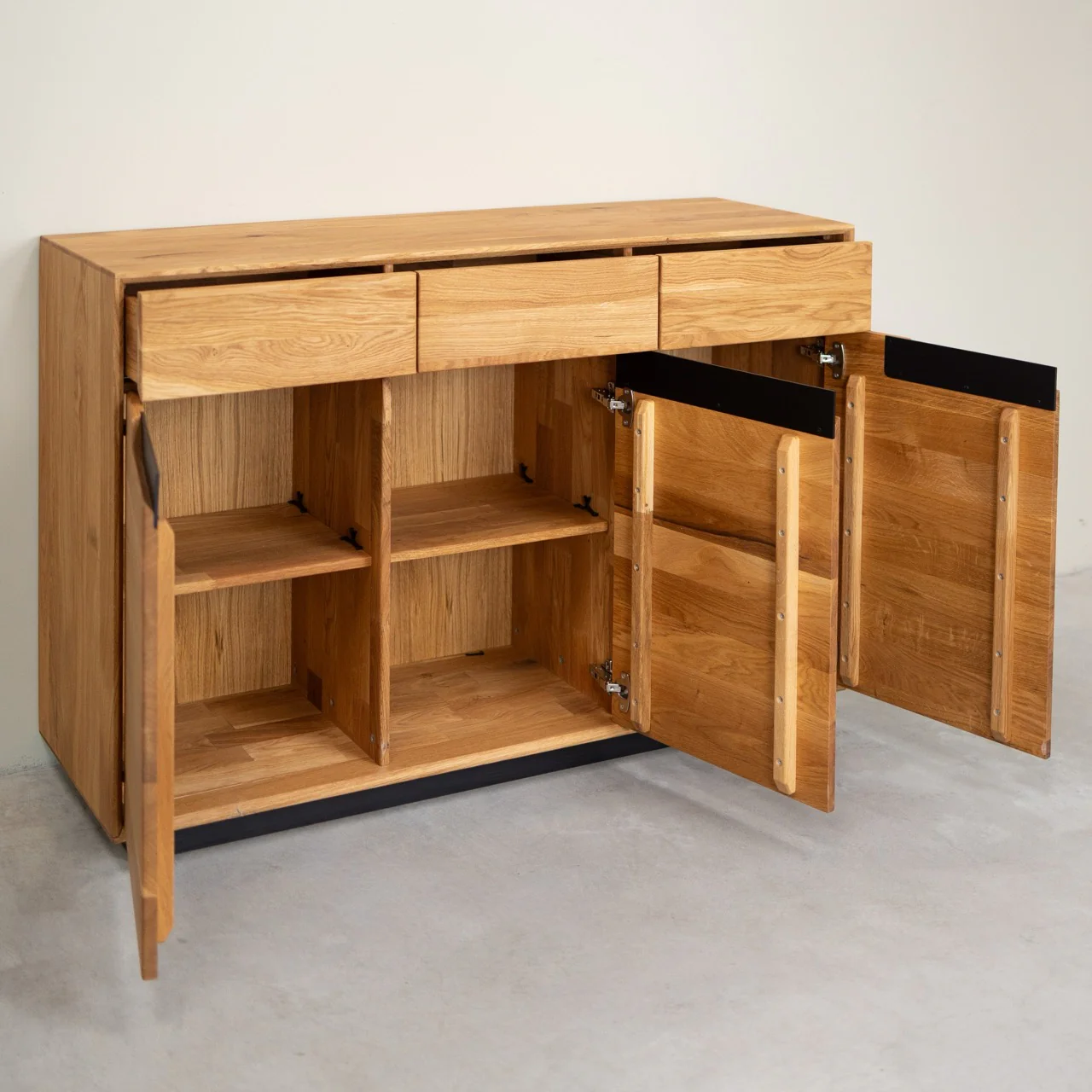 Massief eikenhouten dressoir Bremen 2 | NordicStory - Image 7