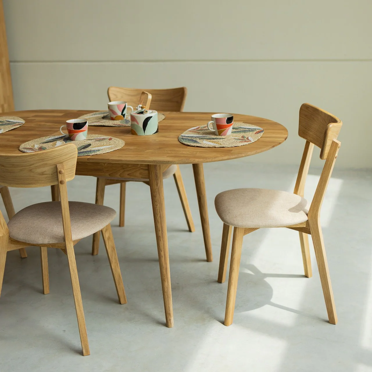 Set Escandi massief houten tafel en 4 stoelen Diana - Image 4