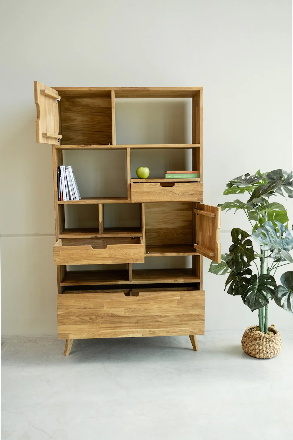 Boekenkast van massief eikenhout Escandi 3 | NordicStory - Image 3