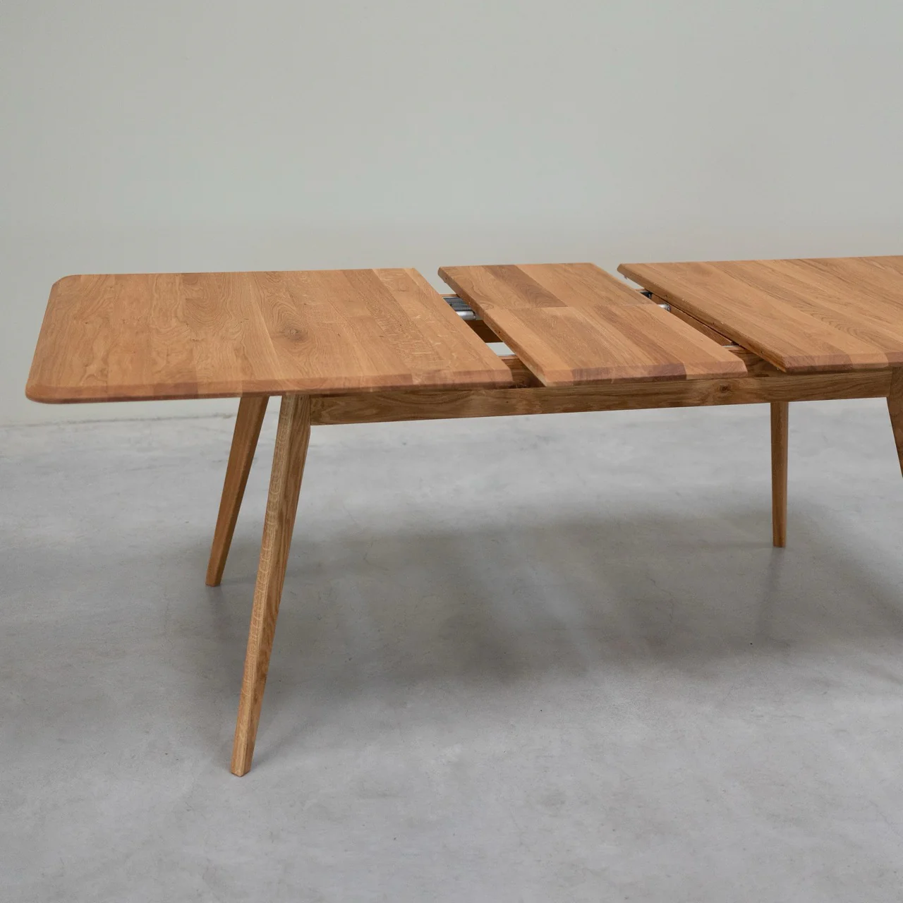 Uitschuifbare eettafel van massief eikenhout Geneva | NordicStory - Image 4