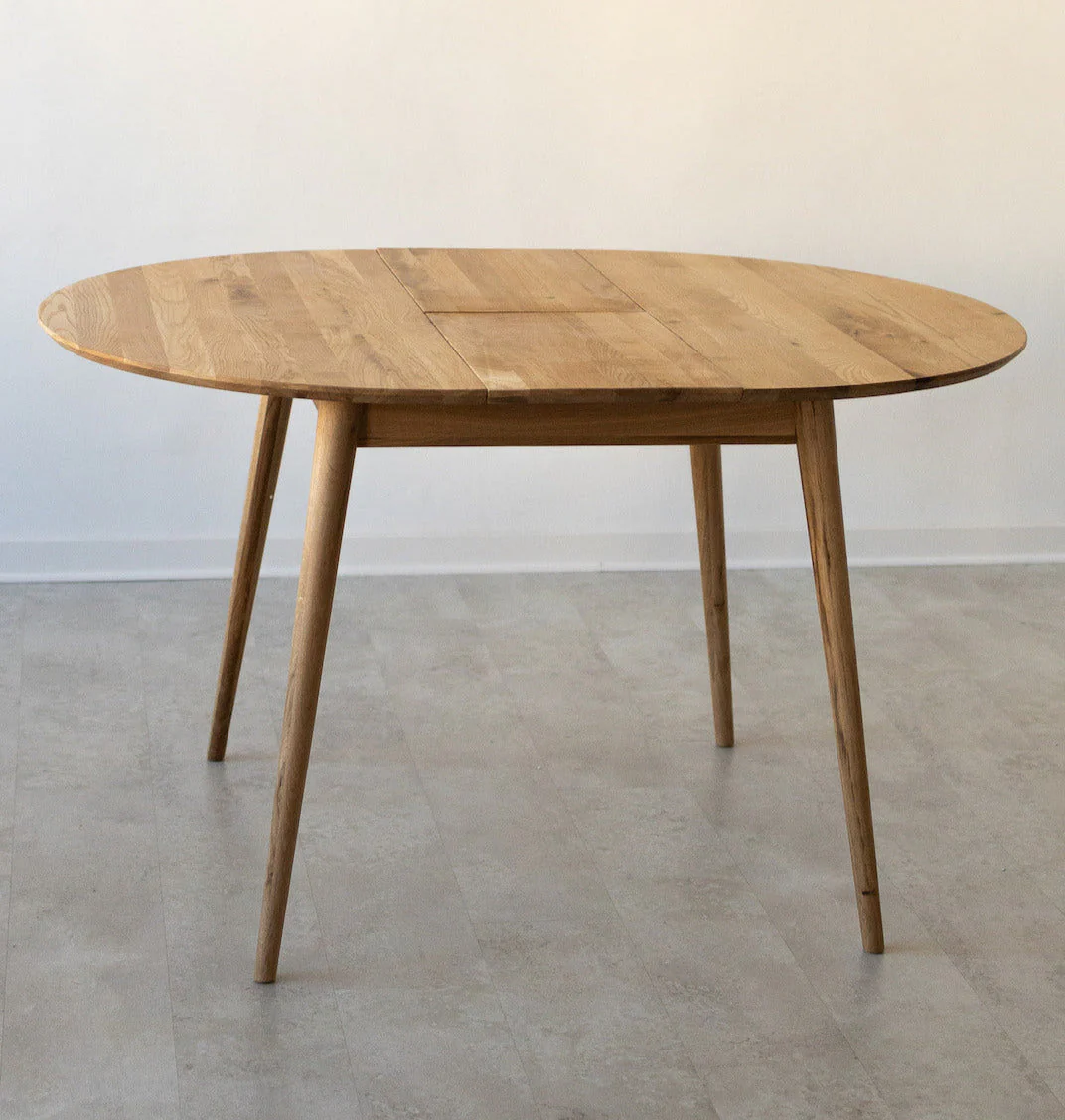 Ronde, uitschuifbare eettafel van massief eikenhout Escandi 3 | NordicStory - Image 8