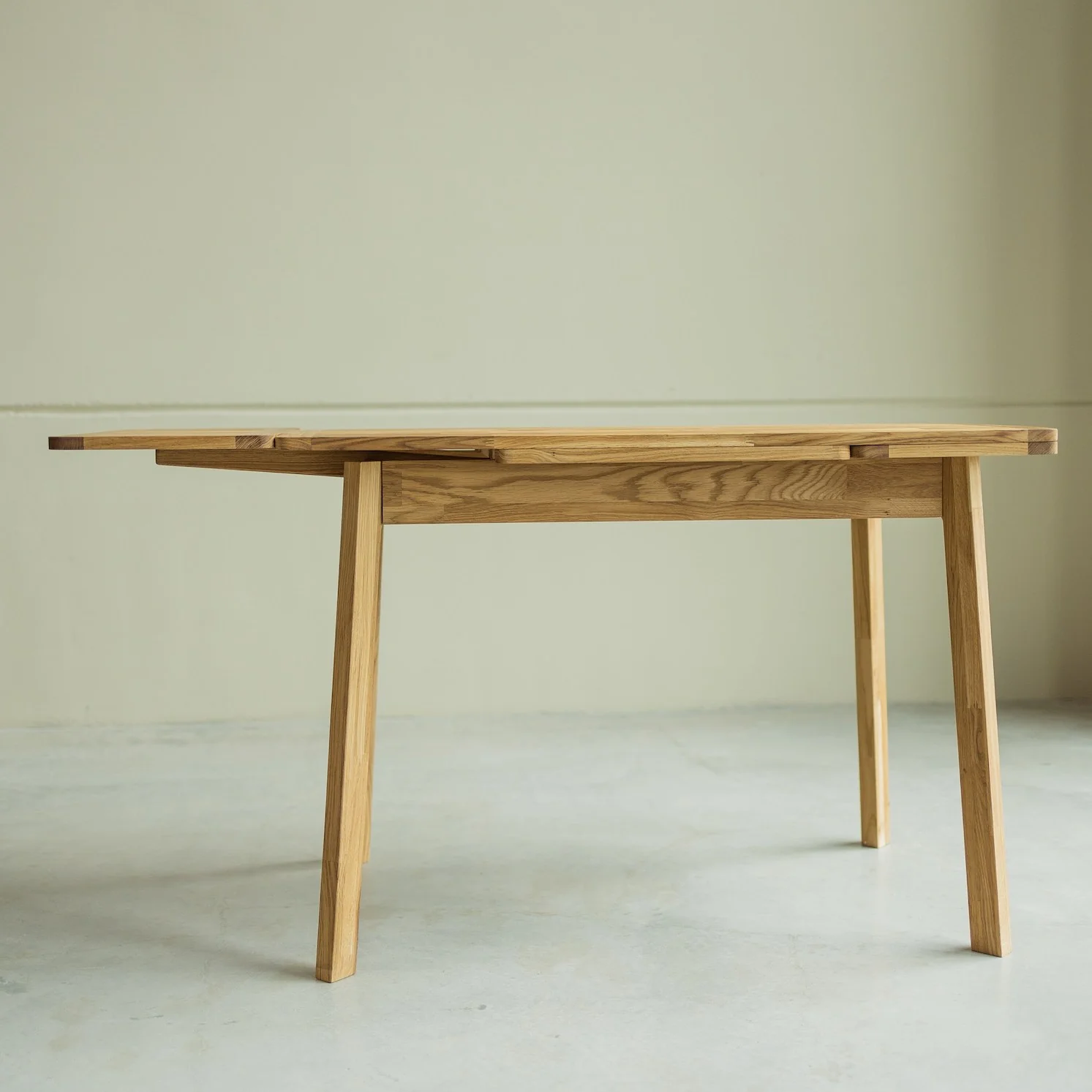 Uitschuifbare eettafel van massief eikenhout Mini 1 | NordicStory - Image 13