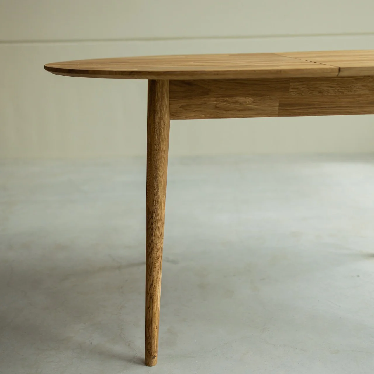 Uitschuifbare ovale eettafel in massief eiken Escandi 2 | NordicStory - Image 11