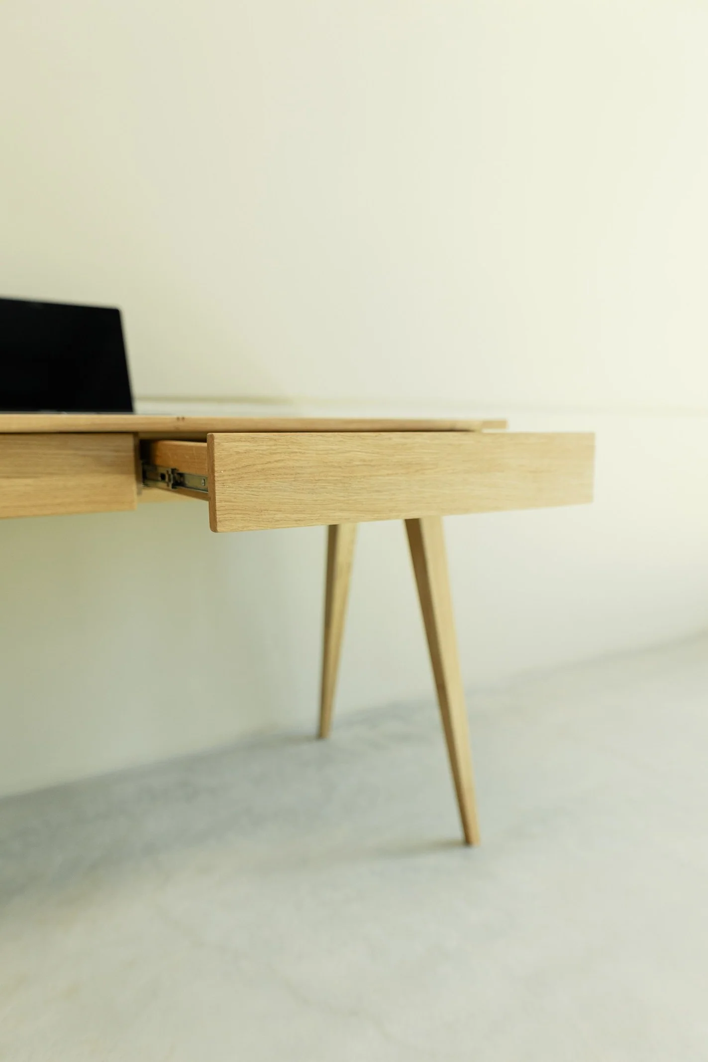 Bureau van massief eikenhout Berg | NordicStory - Image 5