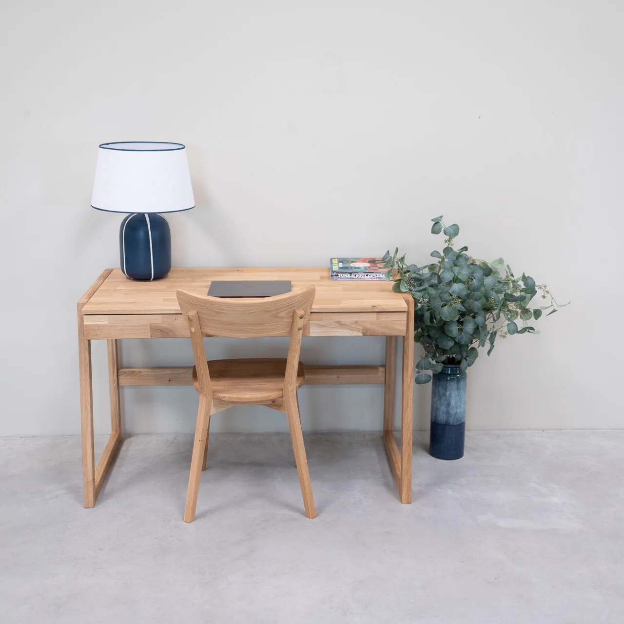 Eric massief eikenhouten bureau | NordicStory - Image 10