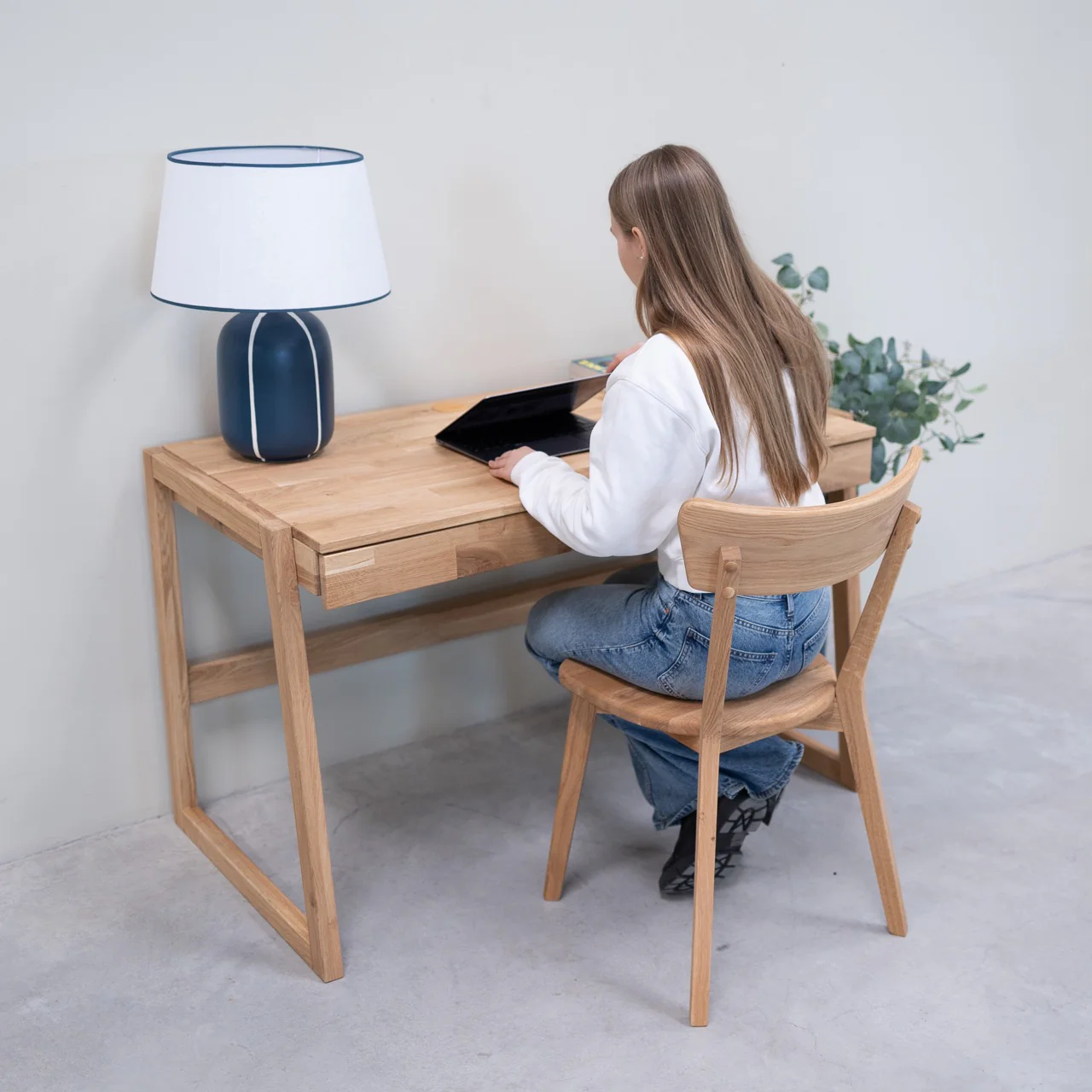 Eric massief eikenhouten bureau | NordicStory - Image 6