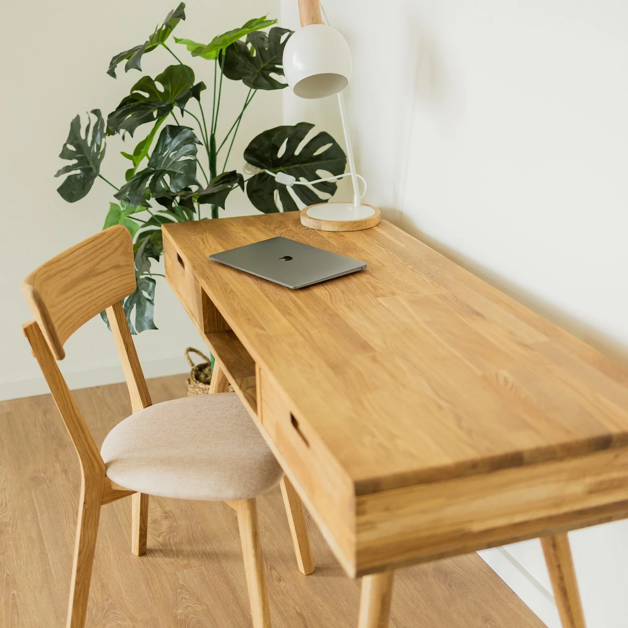 Escandi 5 massief eikenhouten bureau | NordicStory - Image 3