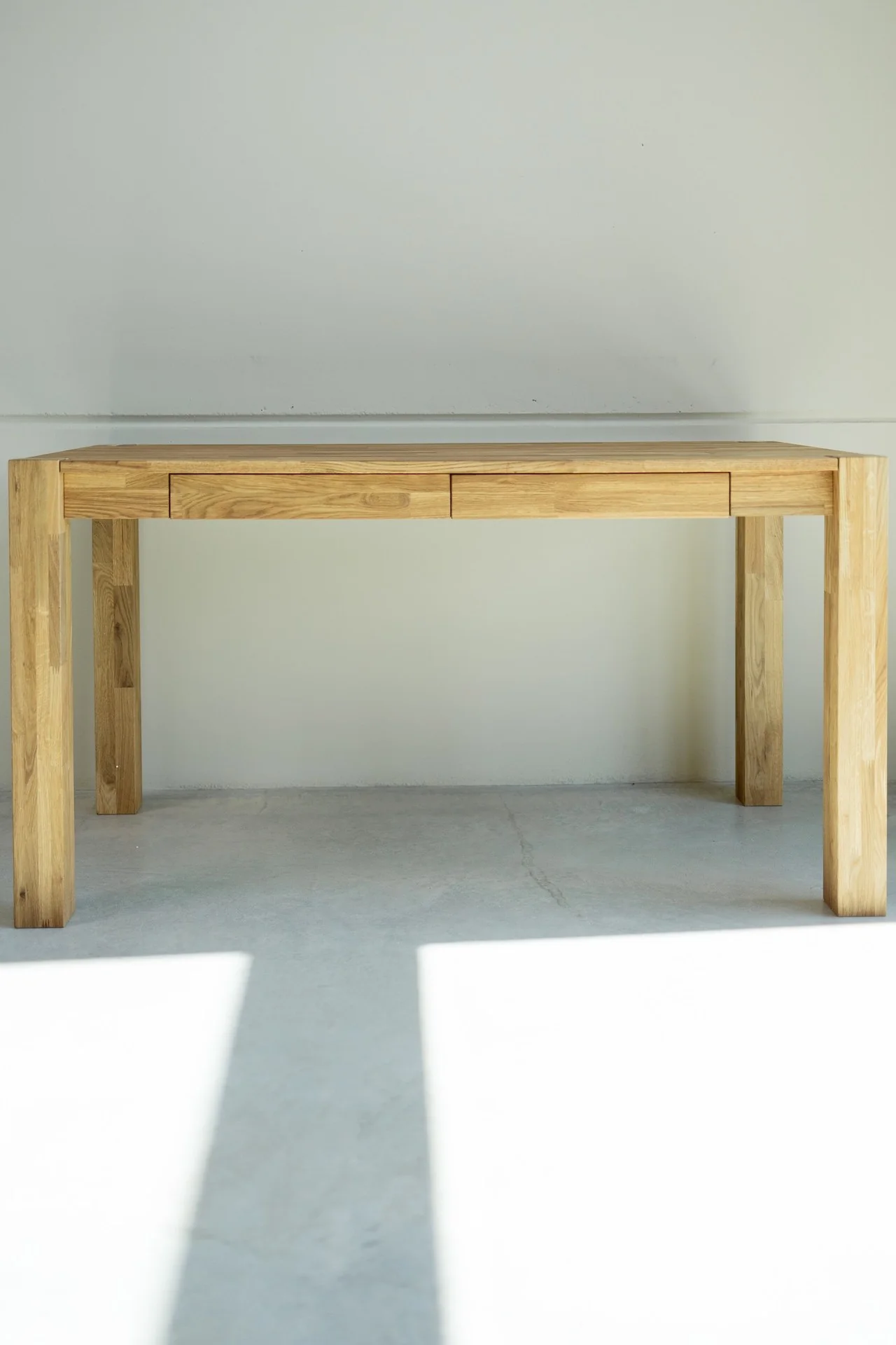 Bureau van massief eikenhout Royal| NordicStory - Image 6