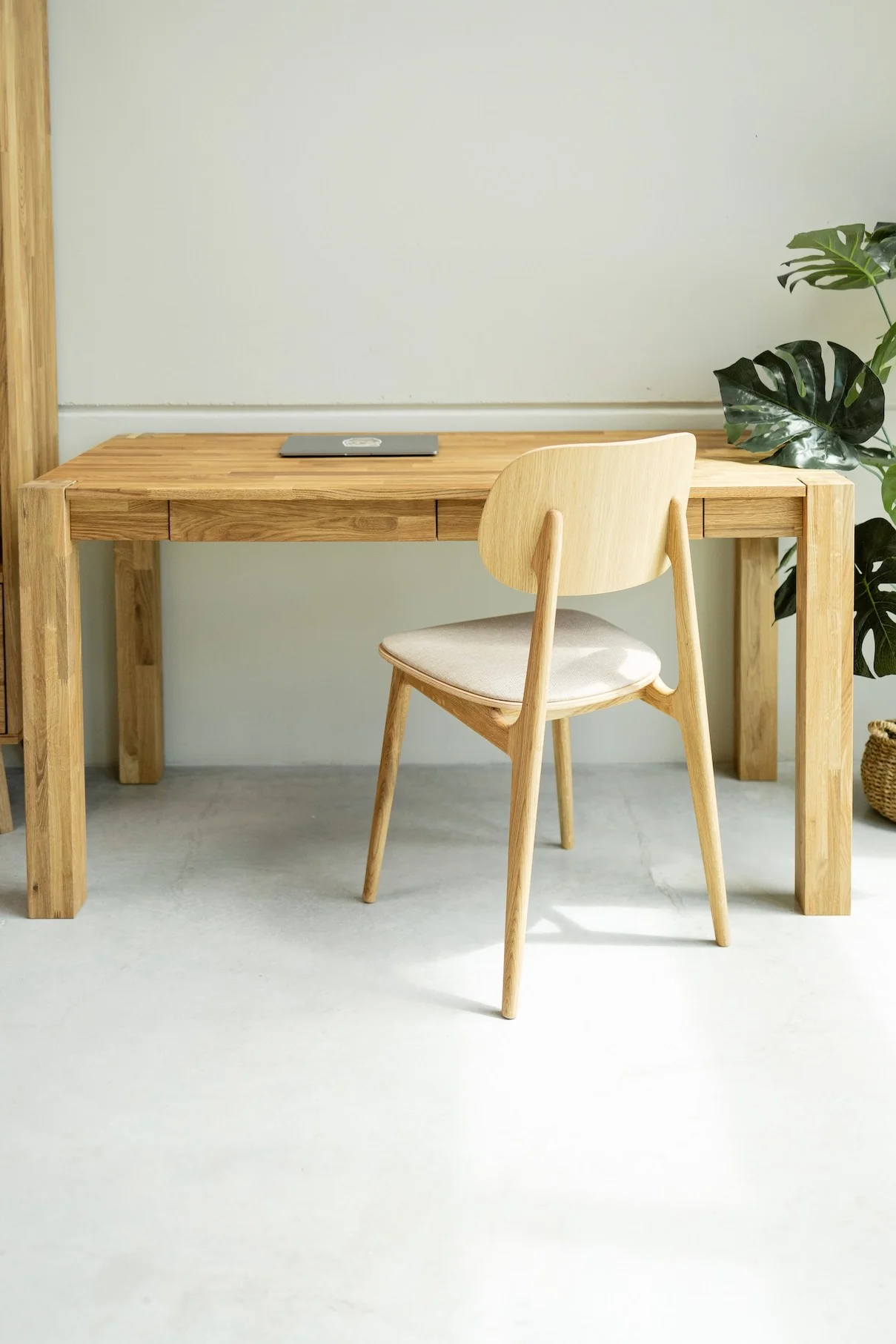 Bureau van massief eikenhout Royal| NordicStory - Image 7