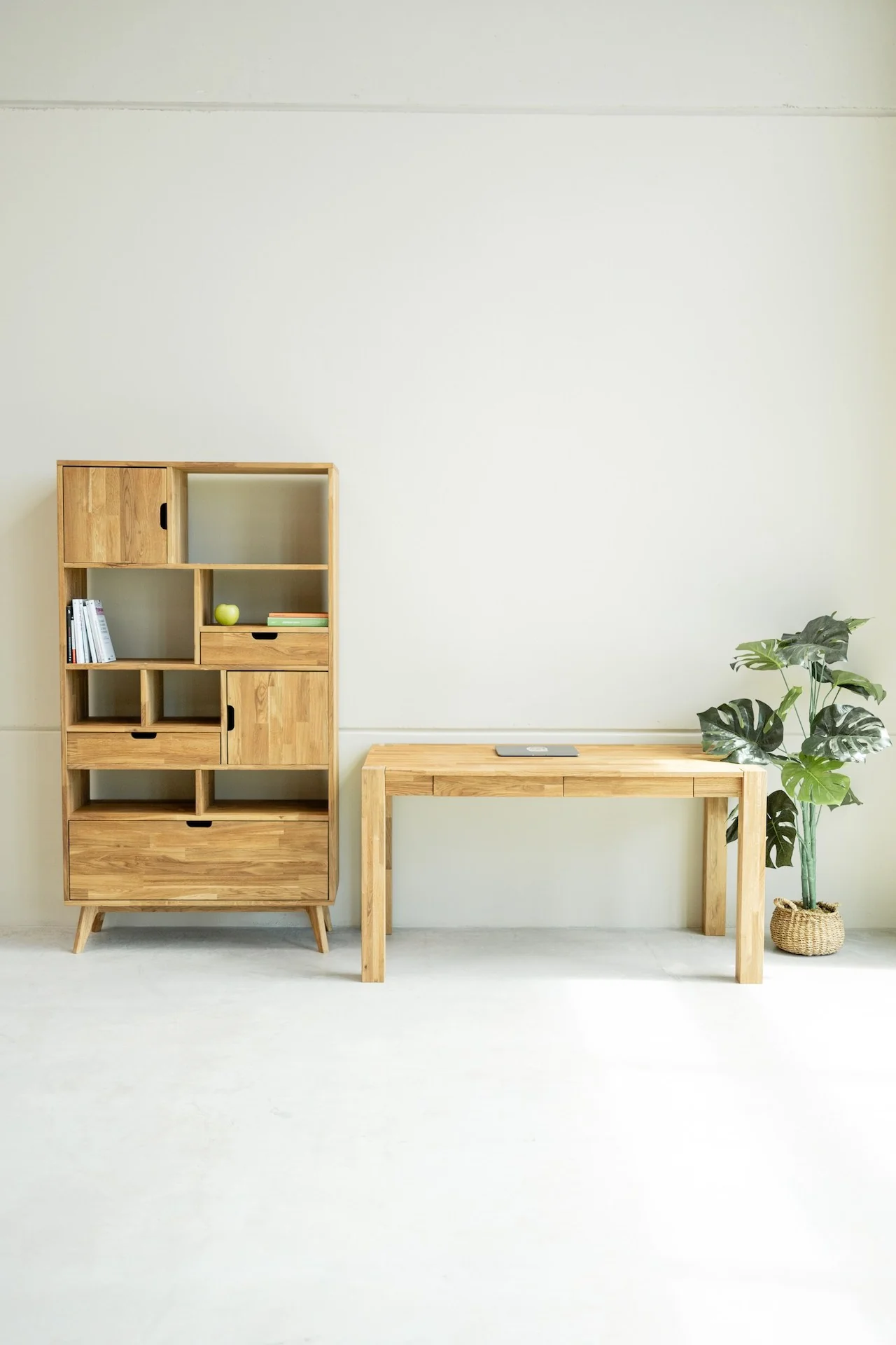 Bureau van massief eikenhout Royal| NordicStory - Image 9