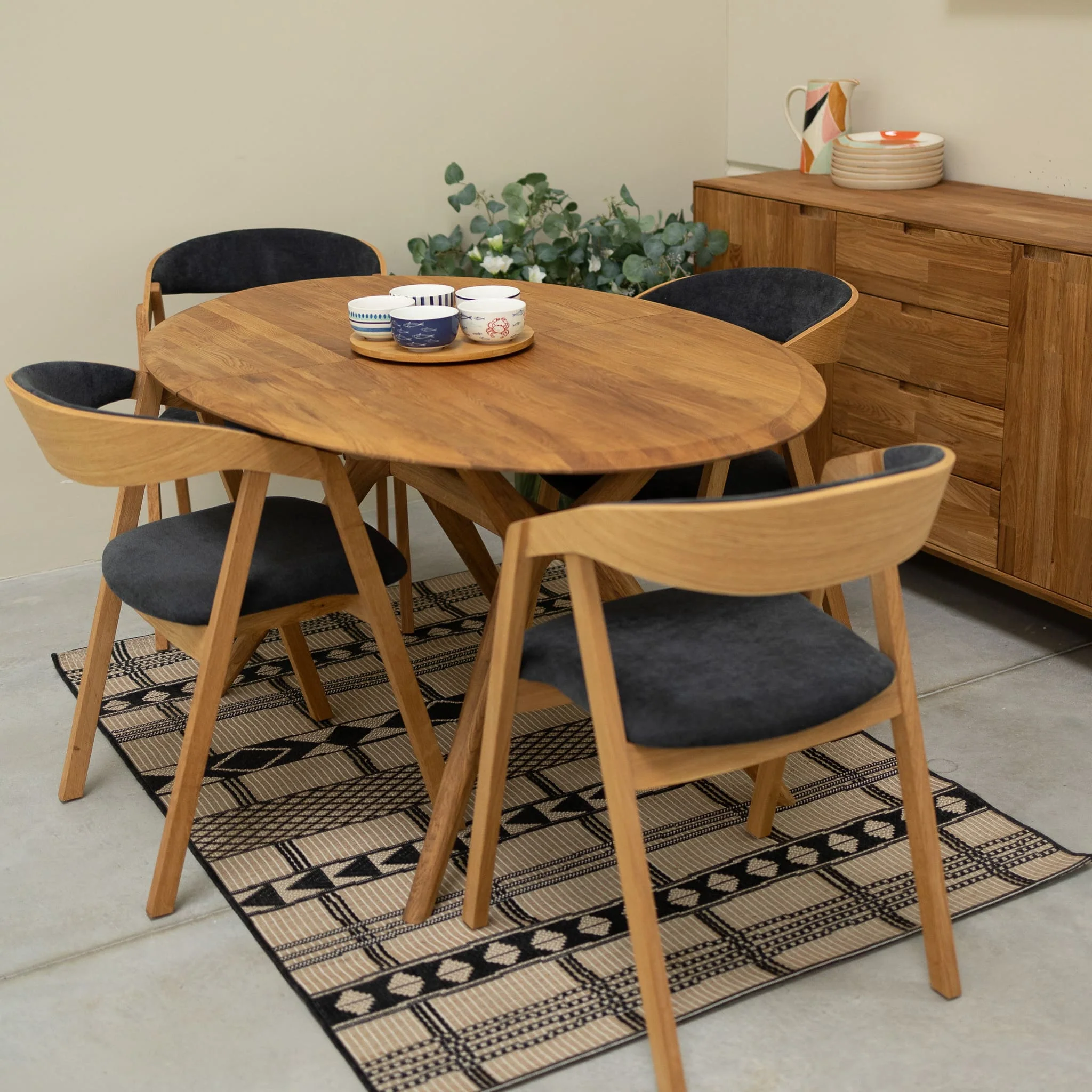 Uitschuifbare eettafel in massief eiken Carmen | NordicStory - Image 21