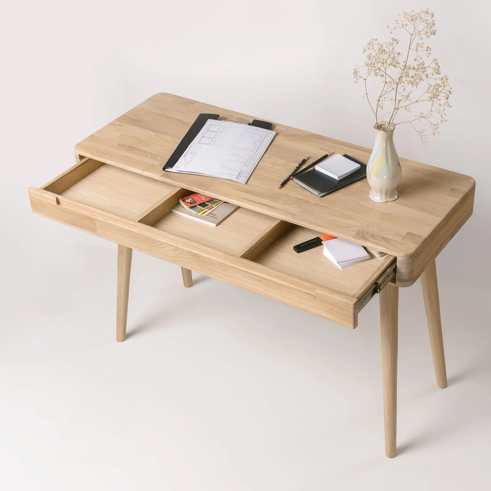 Escandi massief eikenhouten bureau | NordicStory - Image 8