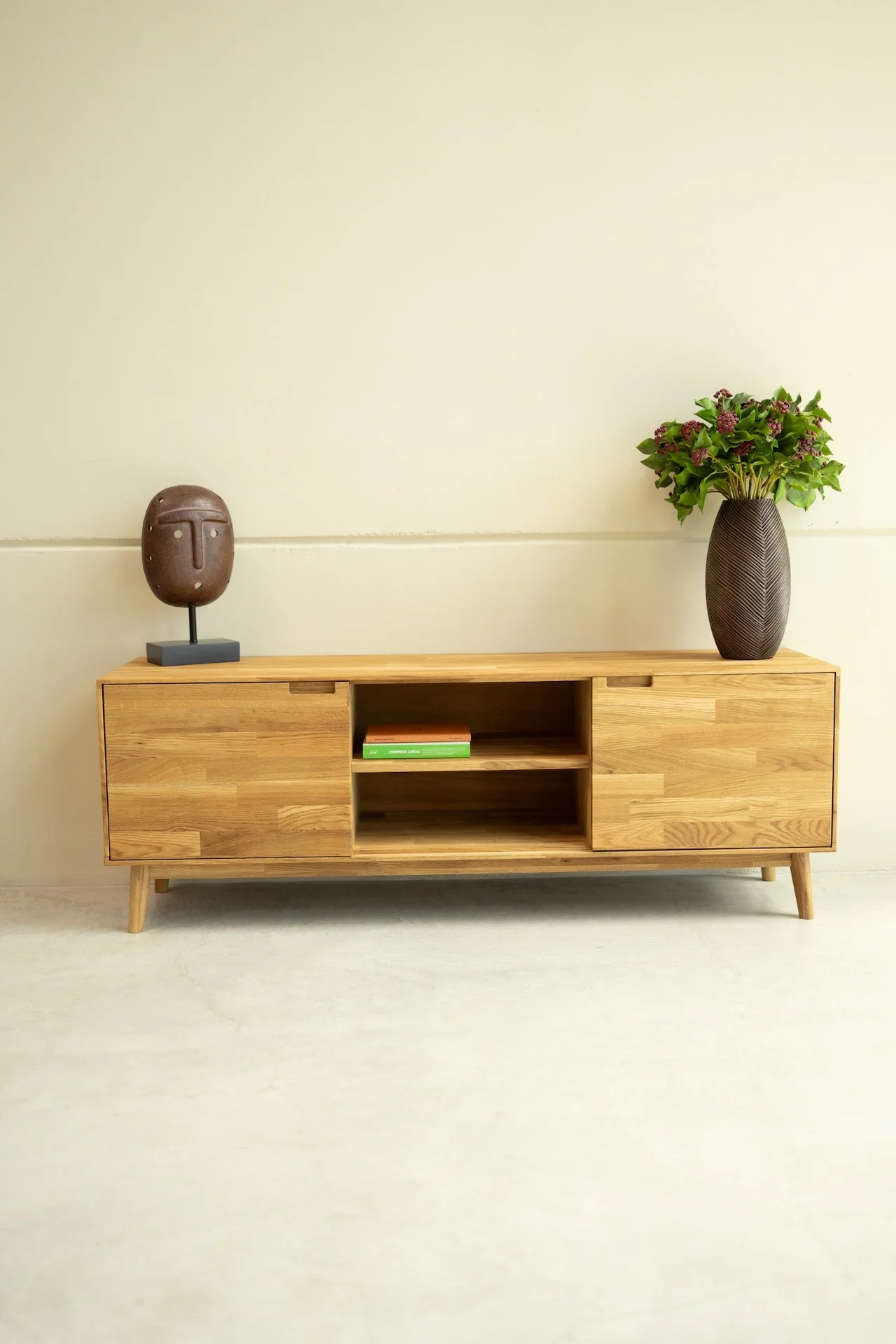 Eiken TV-meubel Escandi | NordicStory - Image 11