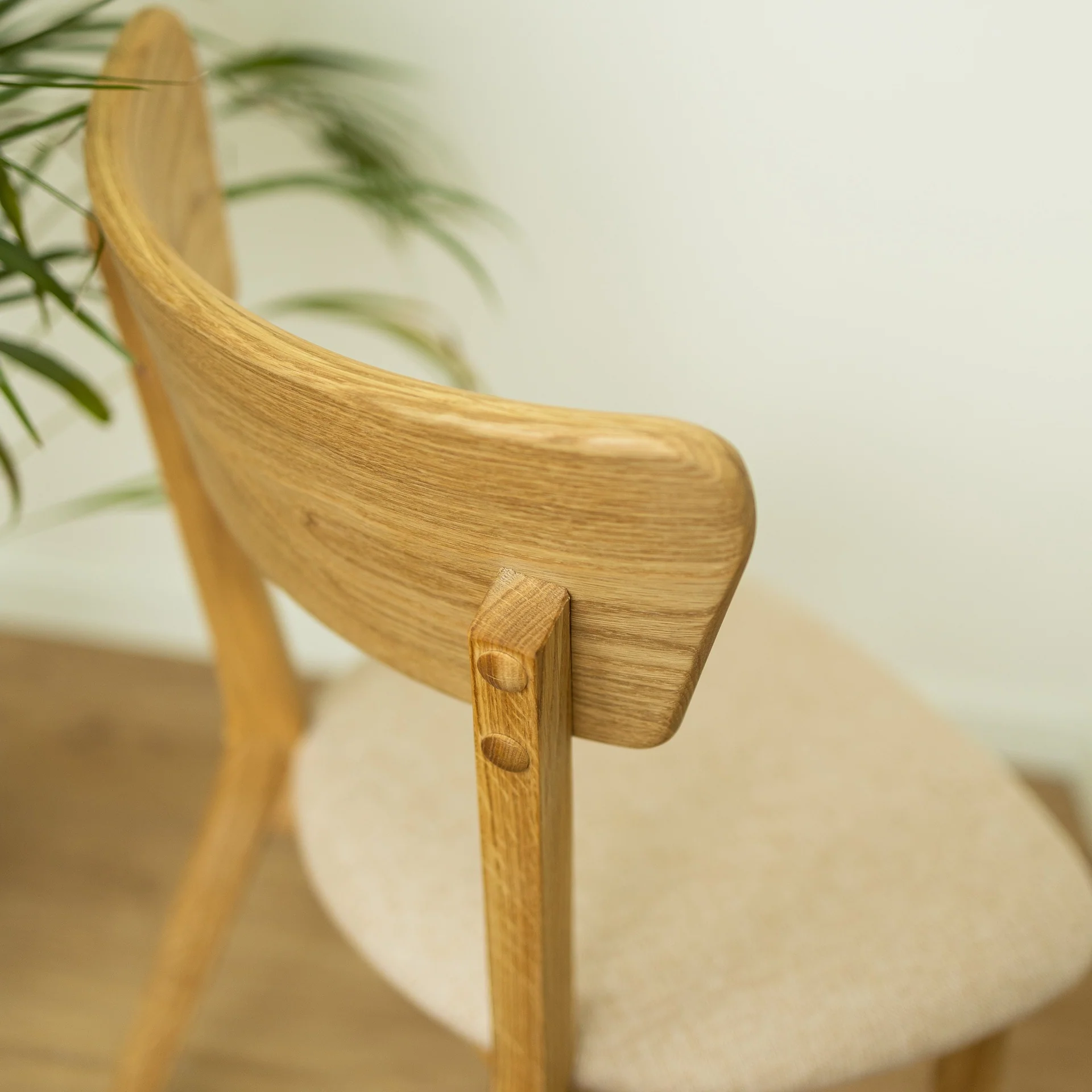 Set van 2 of 4 massief eiken eetkamerstoelen Diana Beige | NordicStory - Image 6