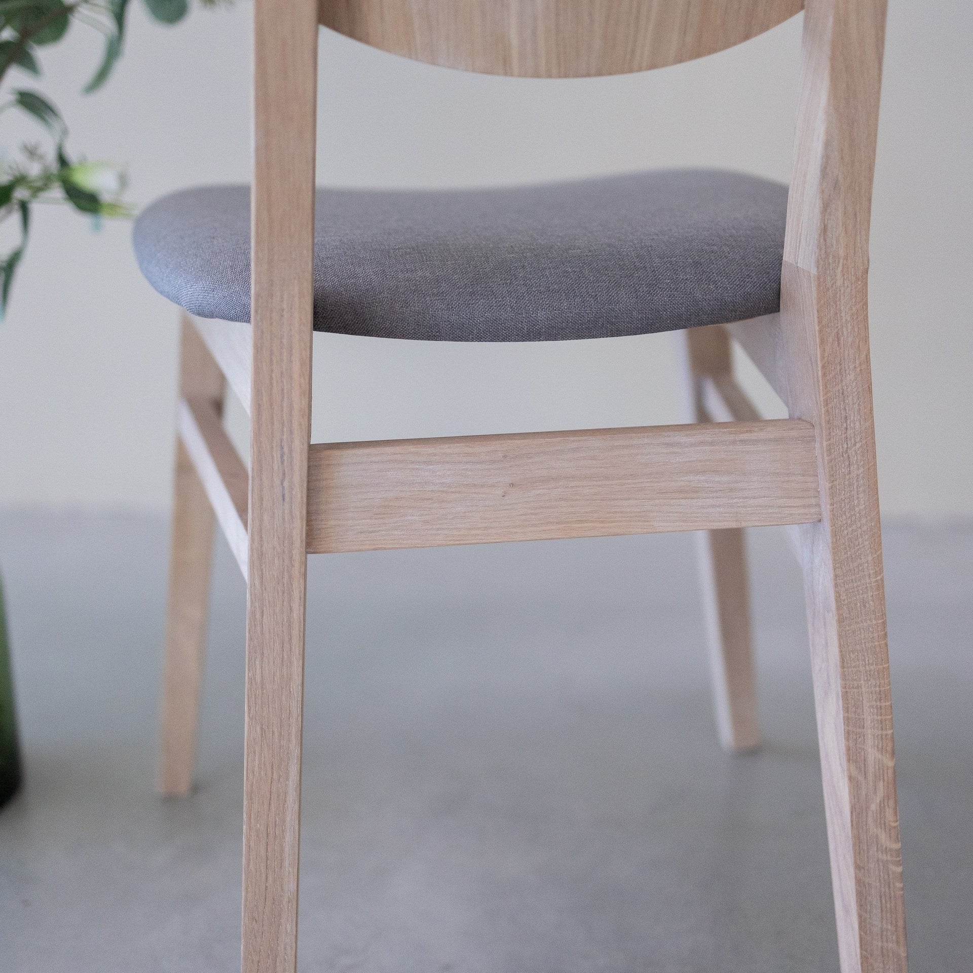 Set van 2 of 4 Nova eetkamerstoelen, massief gebleekt eiken frame | NordicStory - Image 9