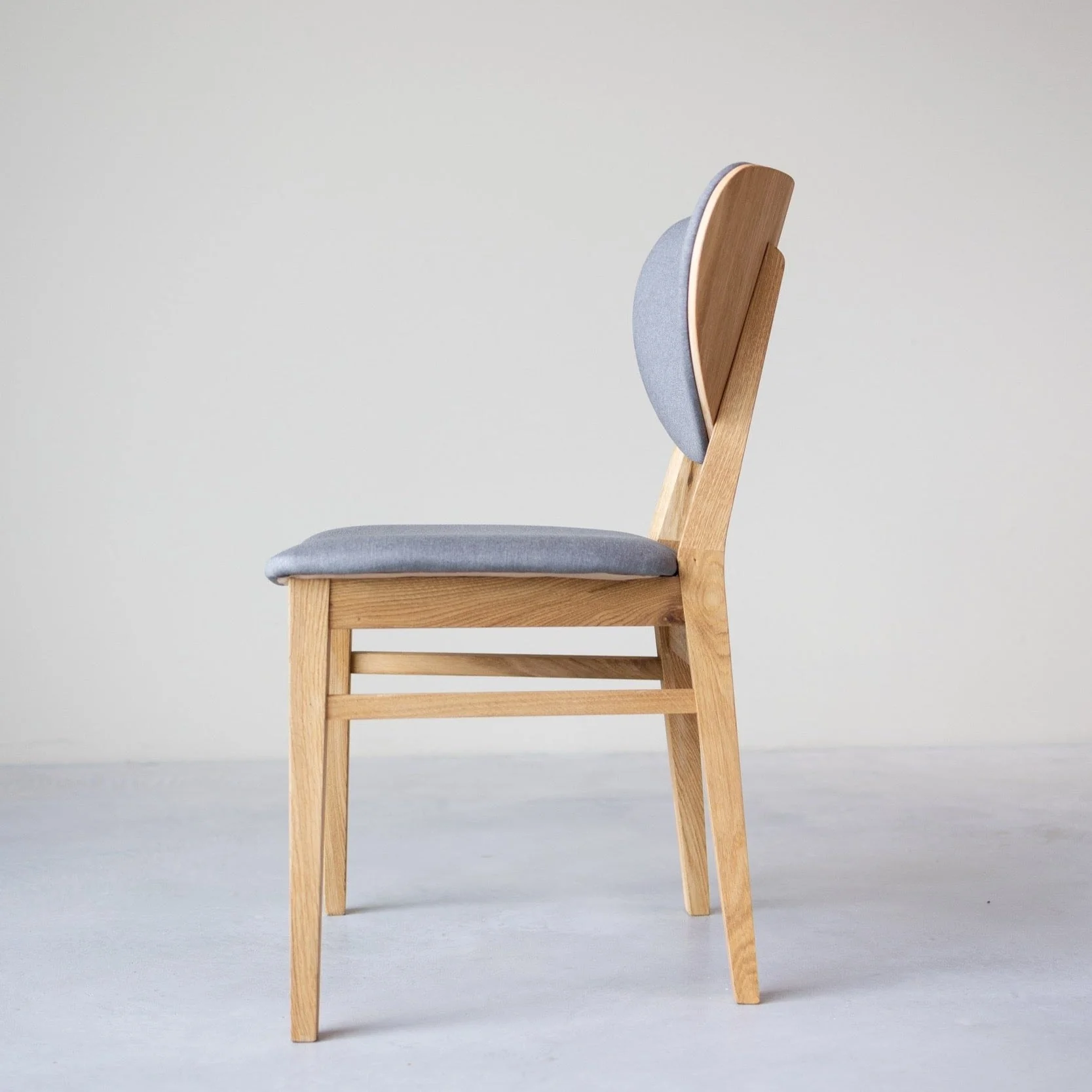Set van 2 of 4 Nova eetkamerstoelen, frame van massief eiken, bekleding | NordicStory - Image 10