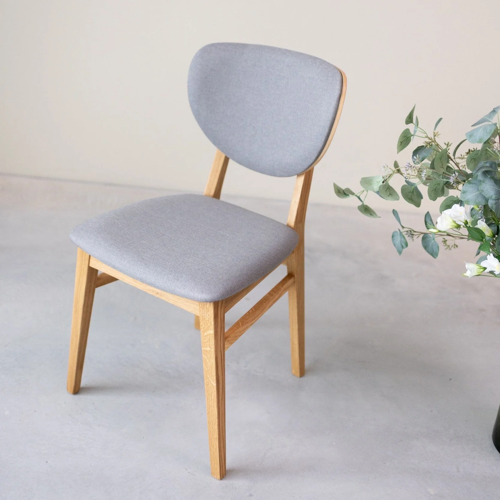 Set van 2 of 4 Nova eetkamerstoelen, frame van massief eiken, bekleding | NordicStory - Image 12
