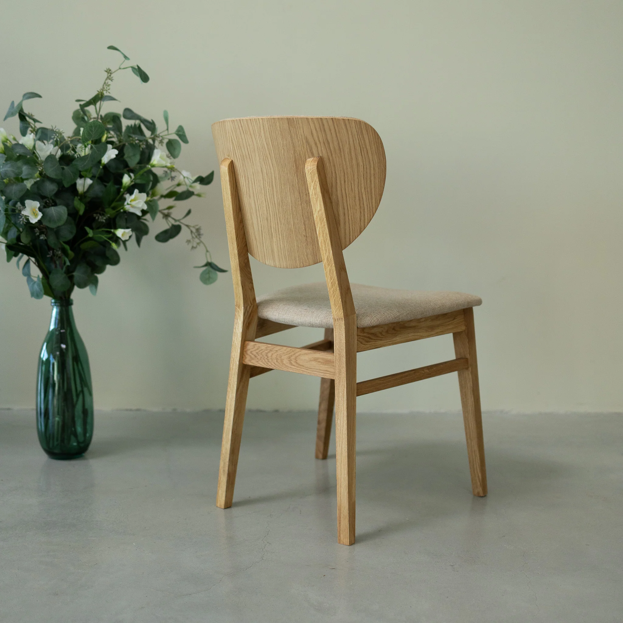 Set van 2 of 4 Nova eetkamerstoelen, frame van massief eiken, bekleding | NordicStory - Image 15