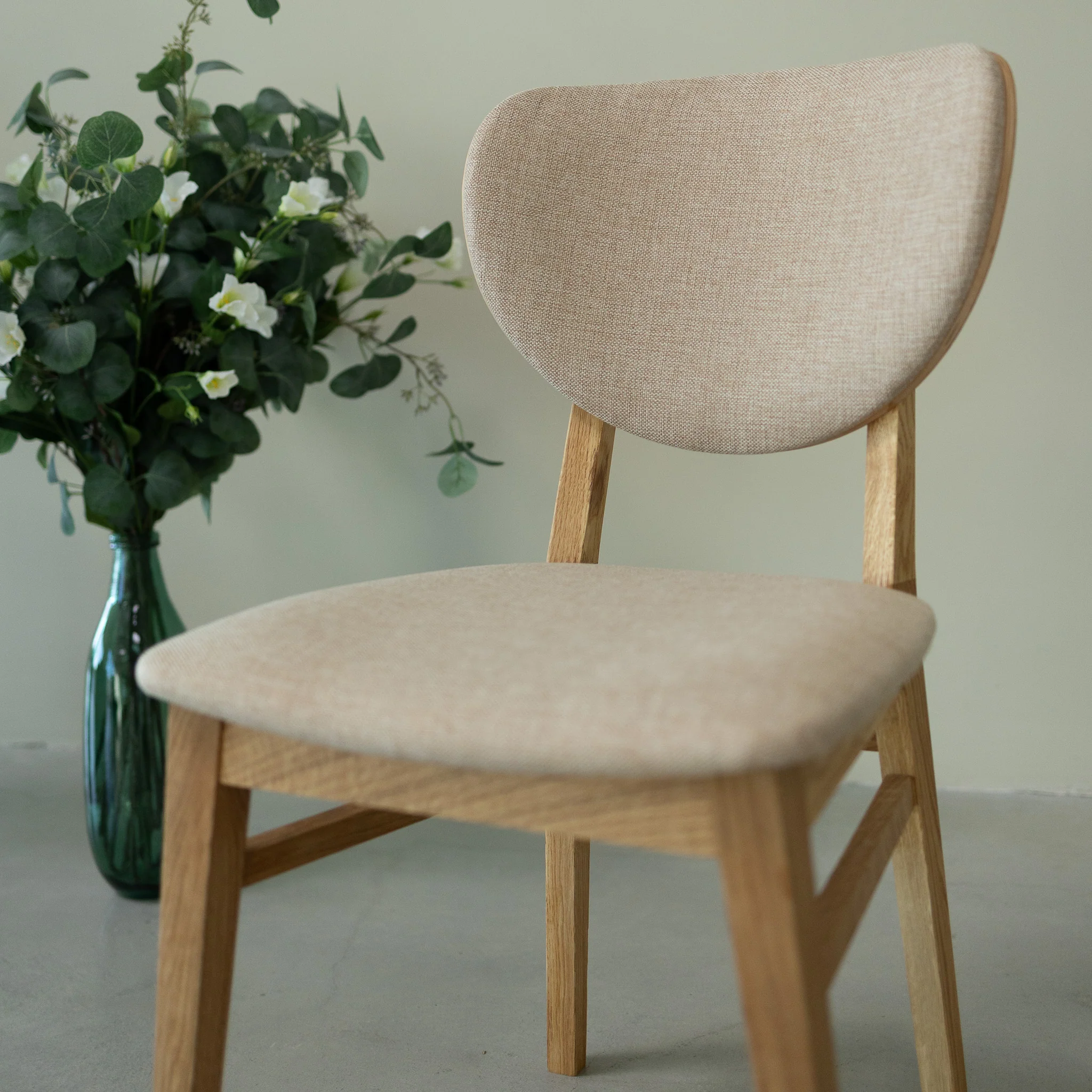 Set van 2 of 4 Nova eetkamerstoelen, frame van massief eiken, bekleding | NordicStory - Image 17