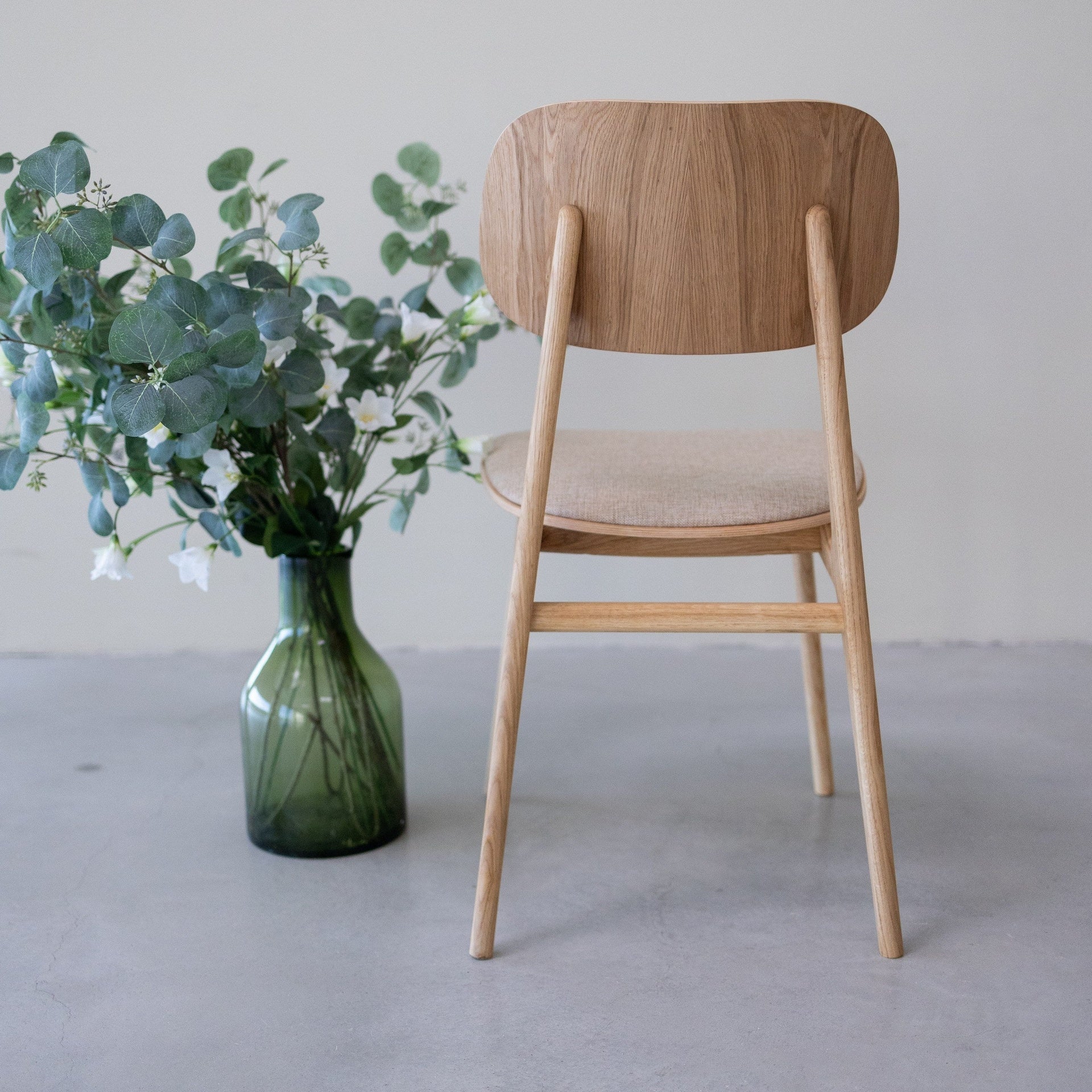 Set van 2 of 4 Varde eetkamerstoelen, frame massief eiken, bekleding | NordicStory - Image 17