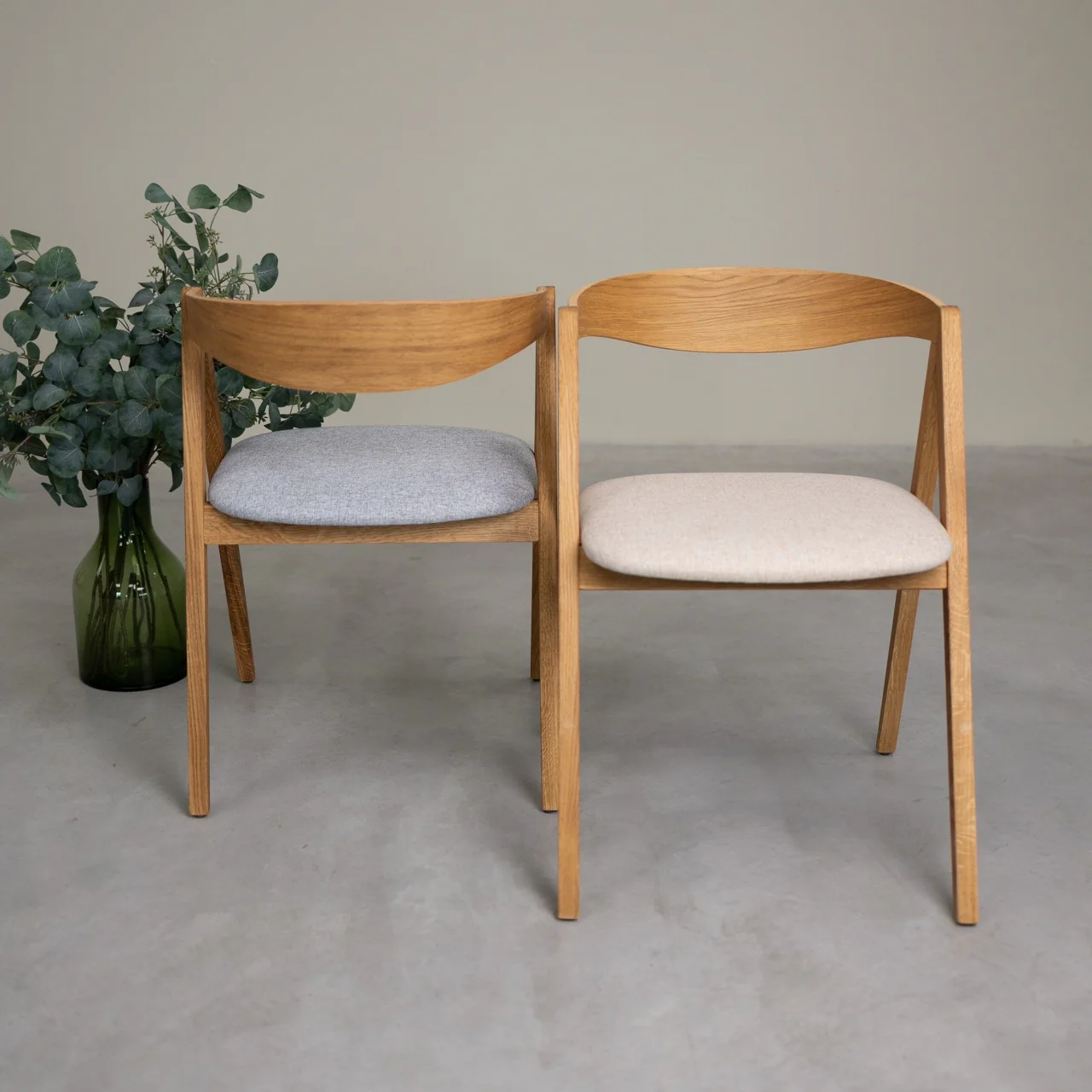 Set van 2 of 4 Oscar massief eiken eetkamerstoelen, gestoffeerd | VESKOR - Image 24