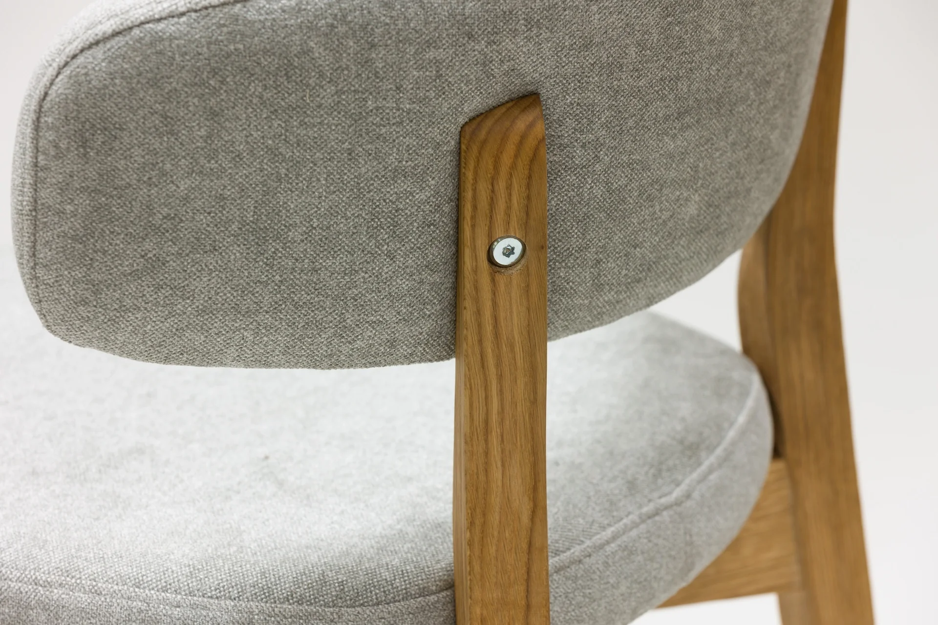 Set van 2 of 4 Claus massief eiken eetkamerstoelen, bekleed in grijs of bruin | VESKOR - Image 10