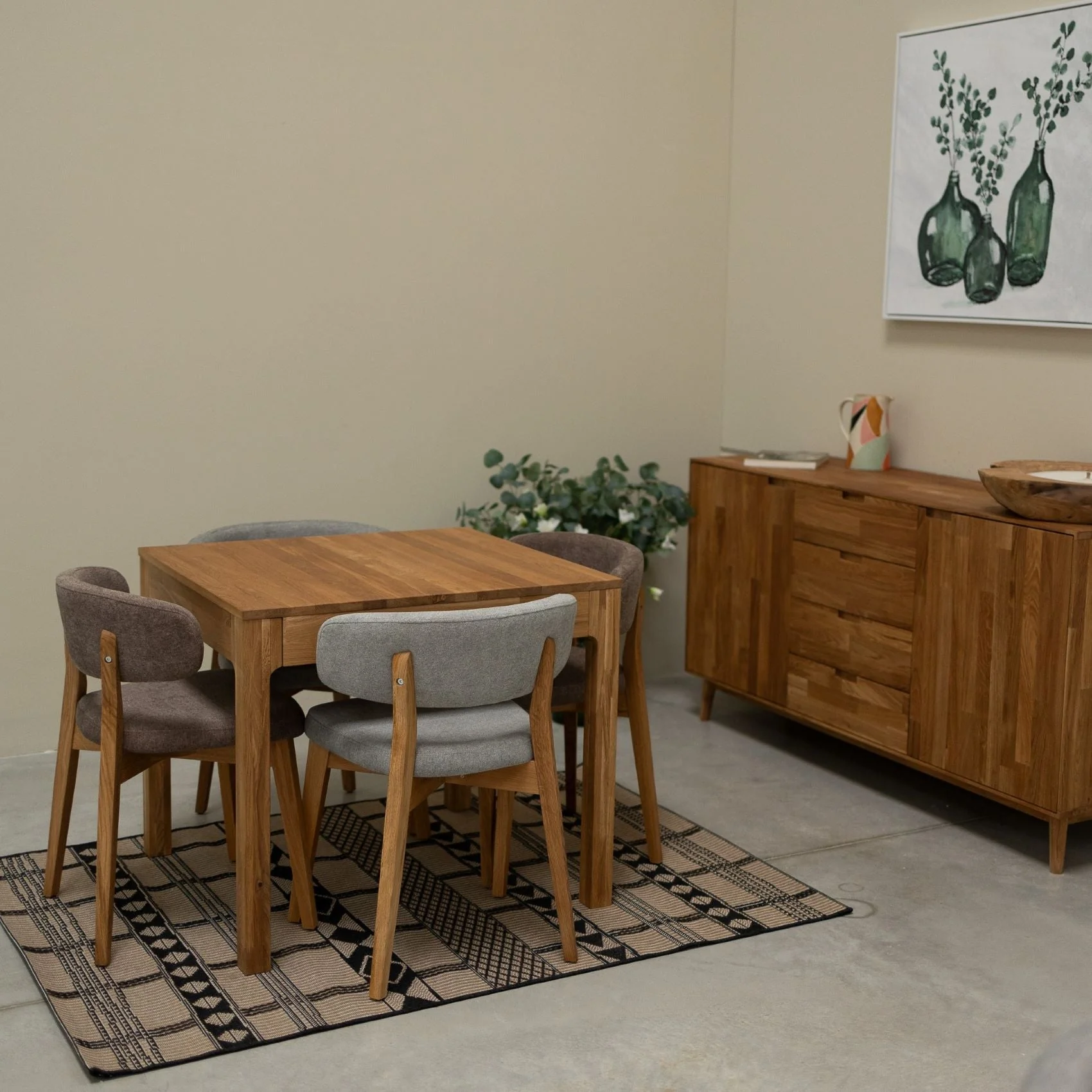 Set van 2 of 4 Claus massief eiken eetkamerstoelen, bekleed in grijs of bruin | VESKOR - Image 15