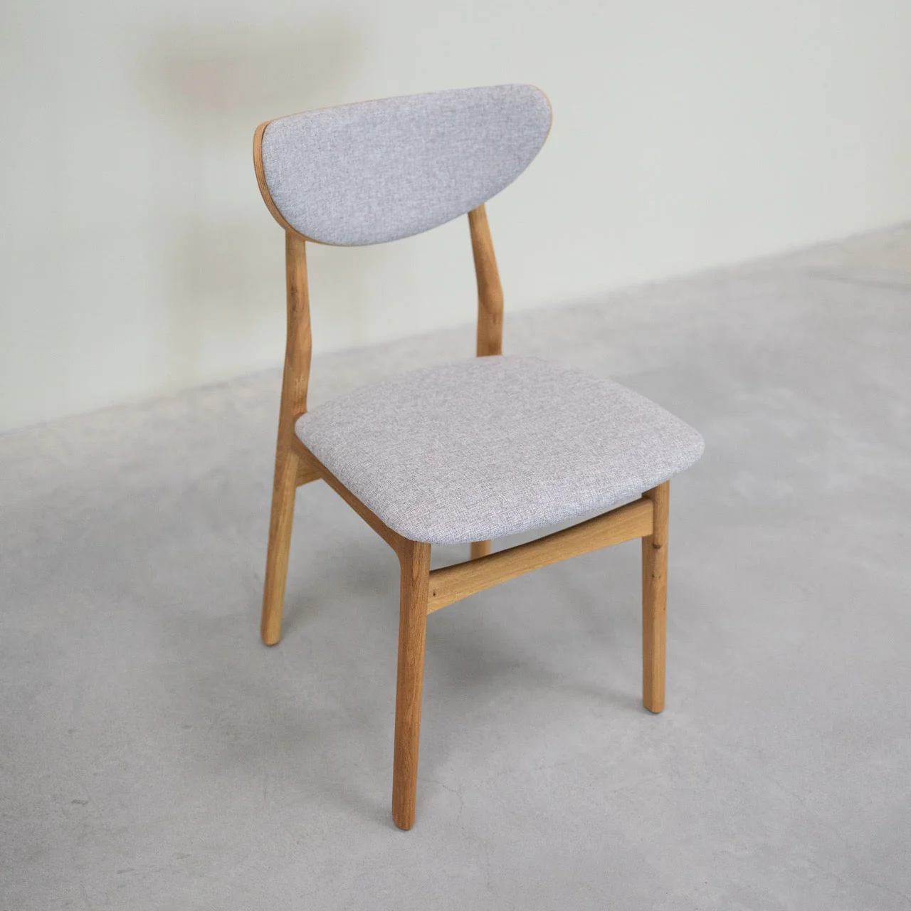 Set van 2 of 4 Maxwell eetkamerstoelen van massief eikenhout, gestoffeerd | VESKOR - Image 11