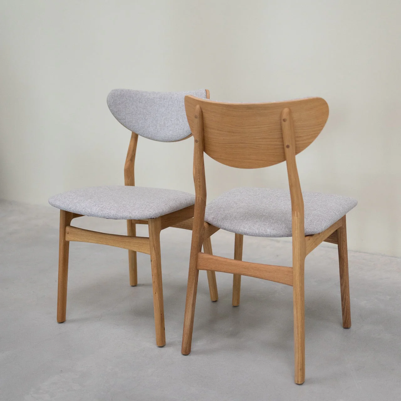 Set van 2 of 4 Maxwell eetkamerstoelen van massief eikenhout, gestoffeerd | VESKOR - Image 15